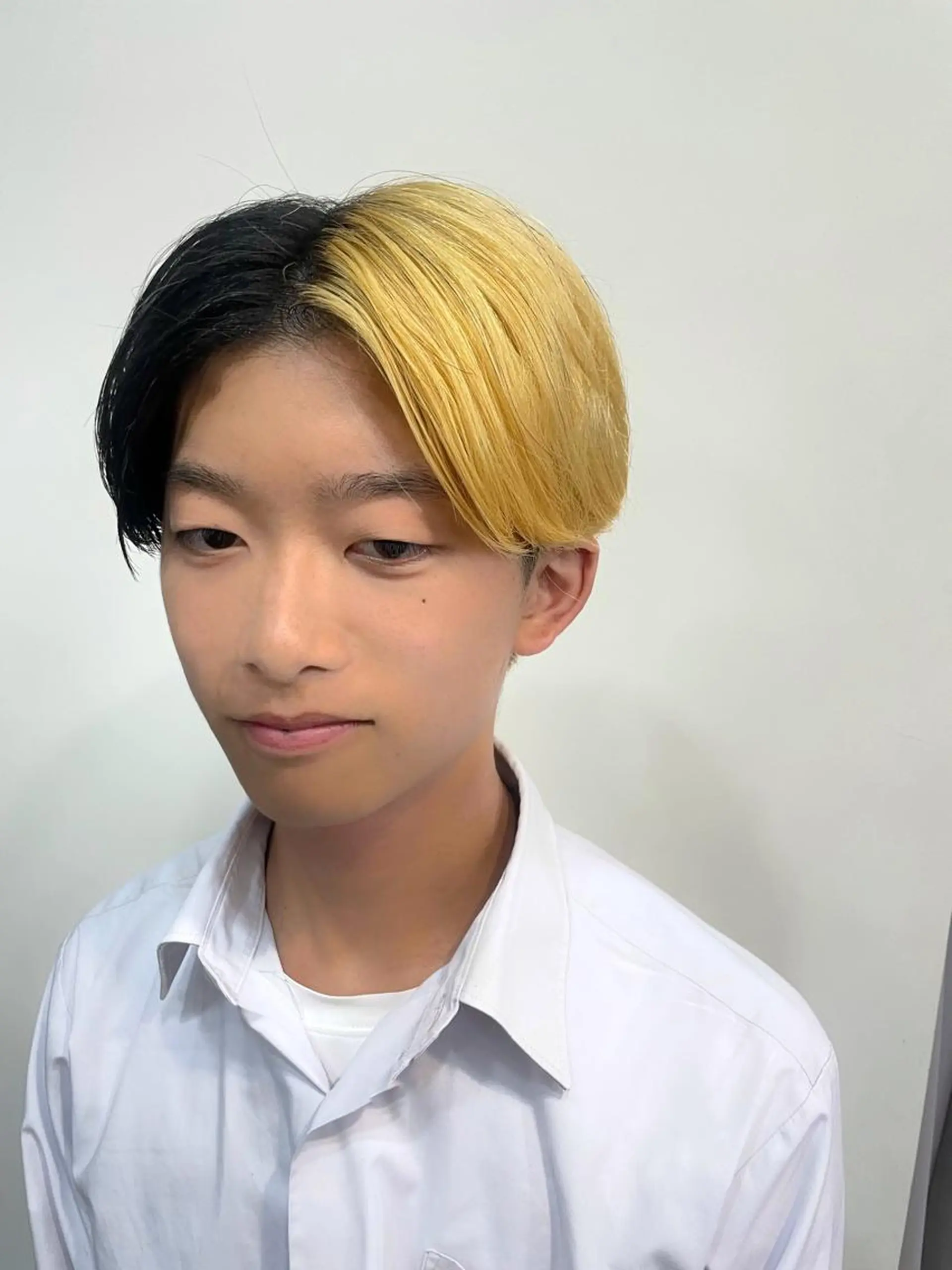 ミディアム カラー メンズ アイブロウ カット ヘアカラー トリートメント メンズNO.1口コミ 高評価🟡三澤拓海✅のヘアスタイル