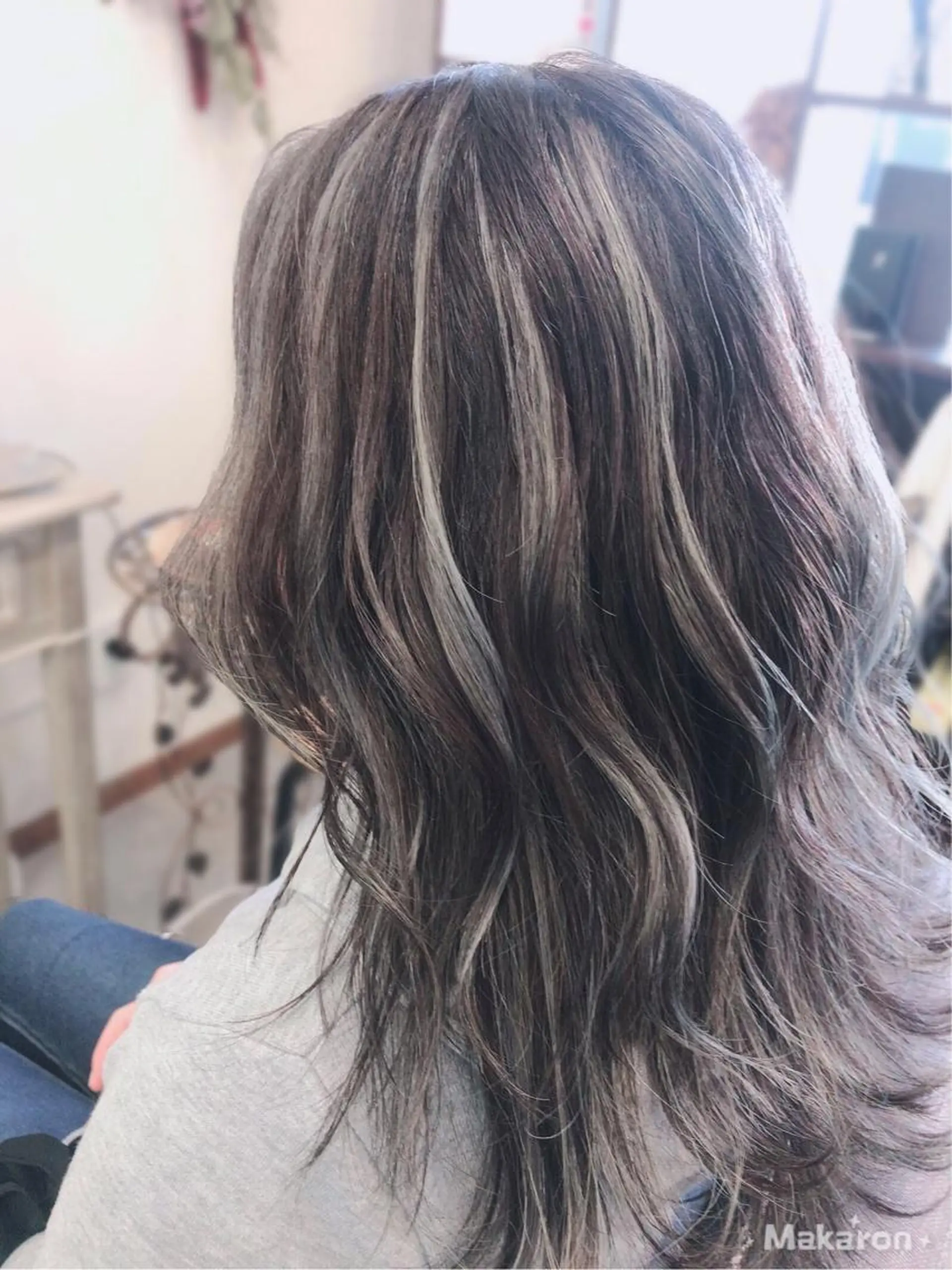 ロング 3Dハイライト ハイライト カット ヘアカラー トリートメント hair works raptureのヘアスタイル