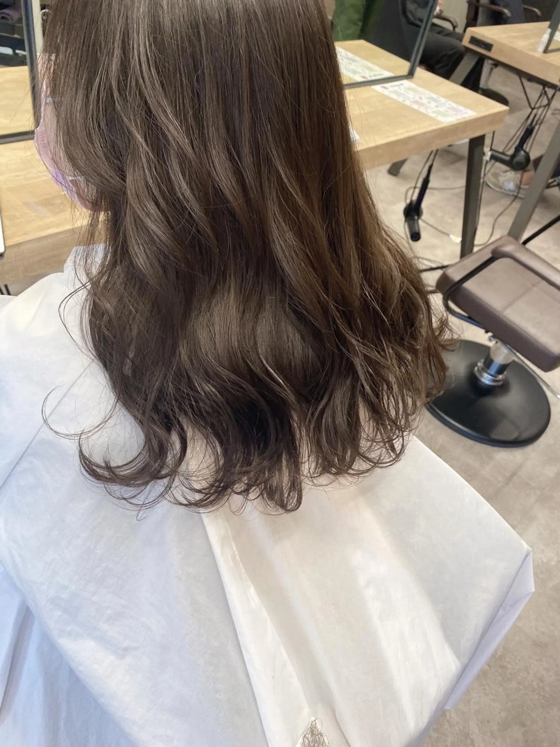 セミロング カラー 🕶️佐藤 海李🐏のヘアスタイル