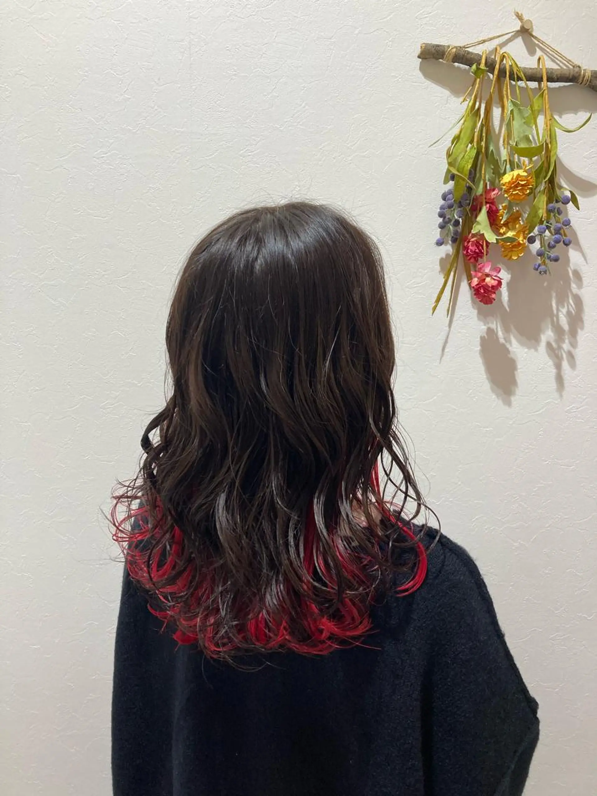 セミロング カラー ブリーチ インナーカラー レッドカラー カット トリートメント hair salon A 【エース】所属・🫧高鹿汰一髪質改善 /白髪ぼかし🫧のヘアスタイル