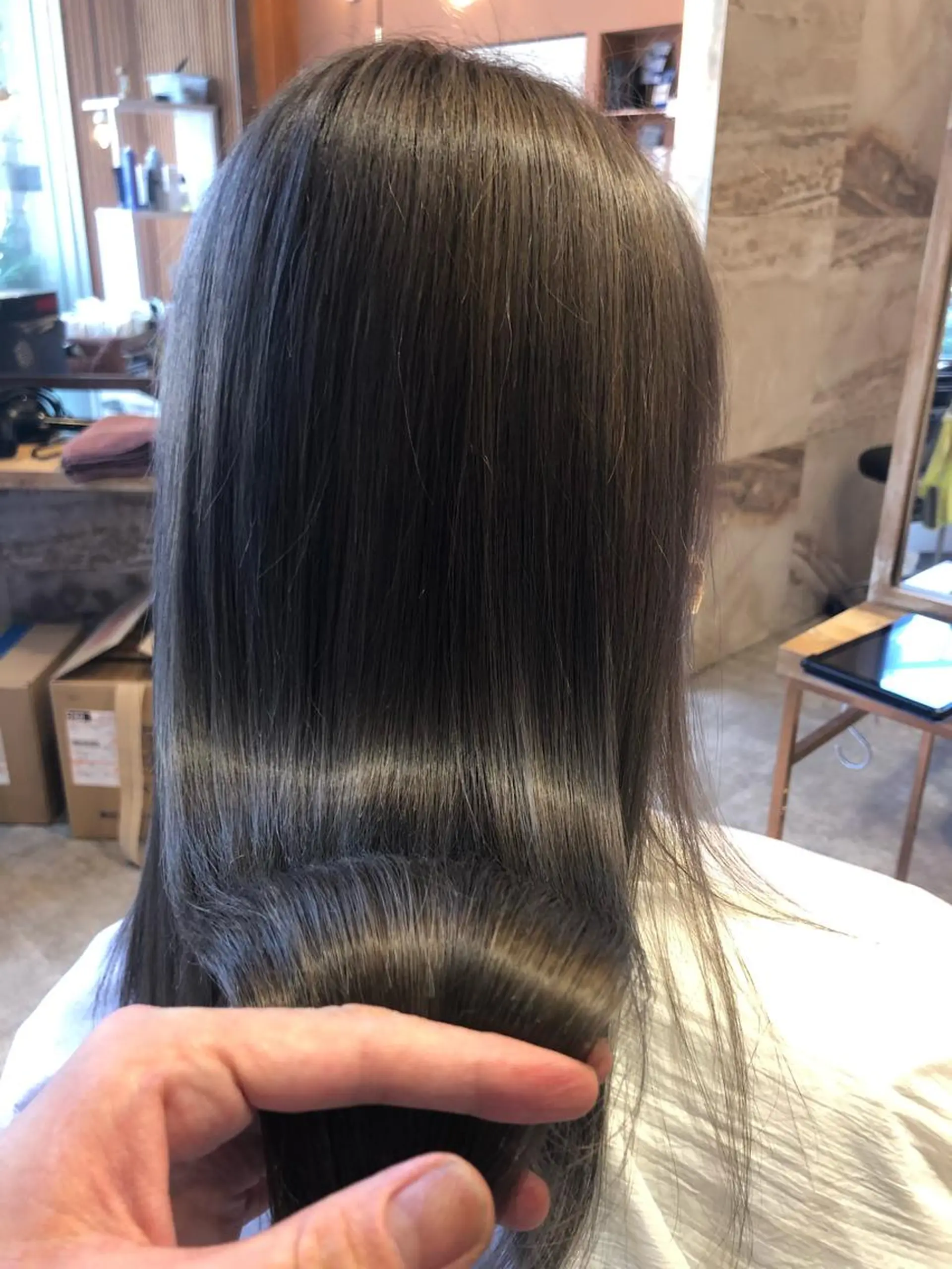 ロング カラー アッシュ ハイライトカラー ハイライト ヘアカラー トリートメント 小山内 龍一郎 店長のヘアスタイル