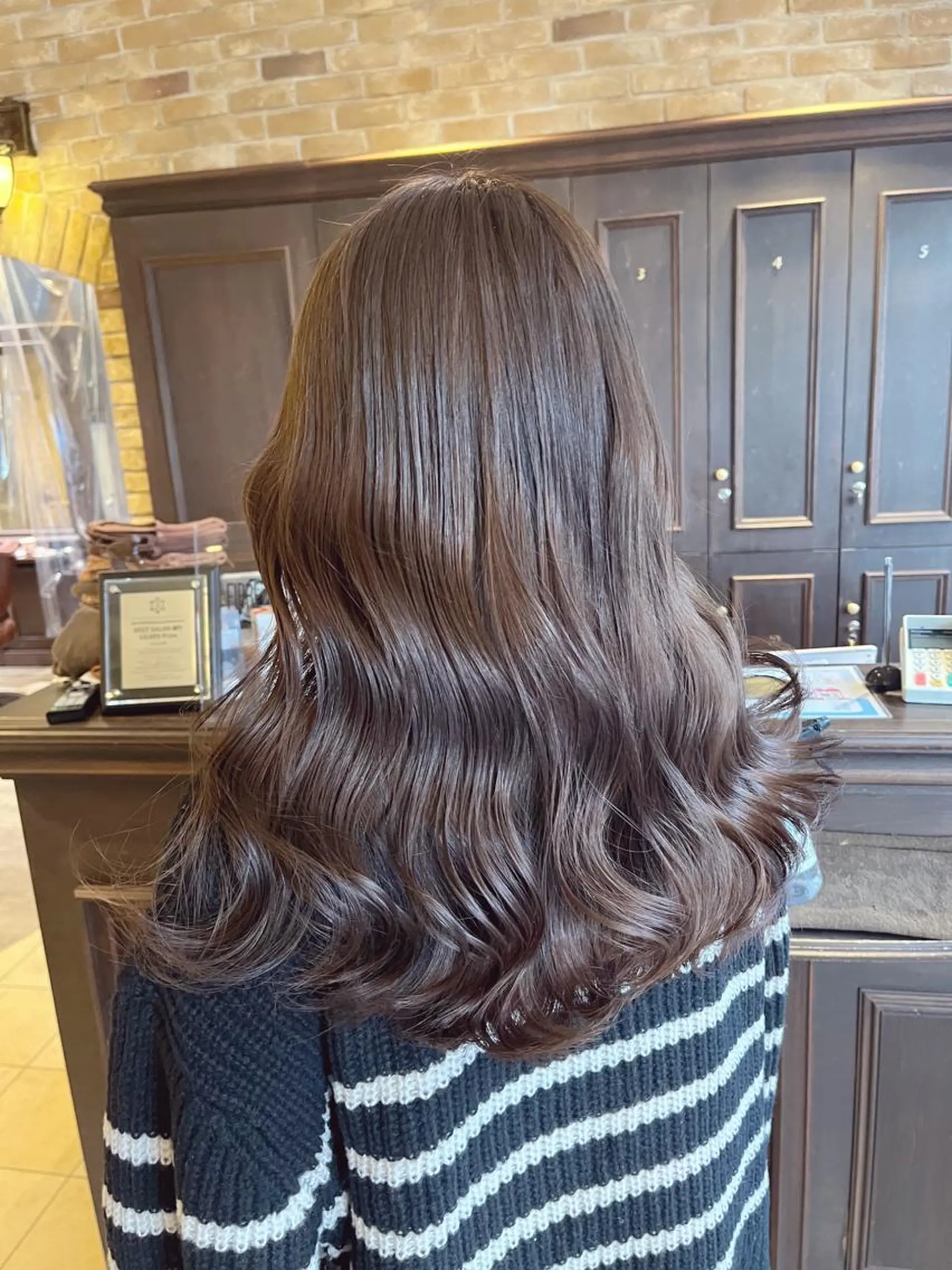 ロング ヘアカラー 🧡ミルクティー/ レイヤー🧡ショウナのヘアスタイル