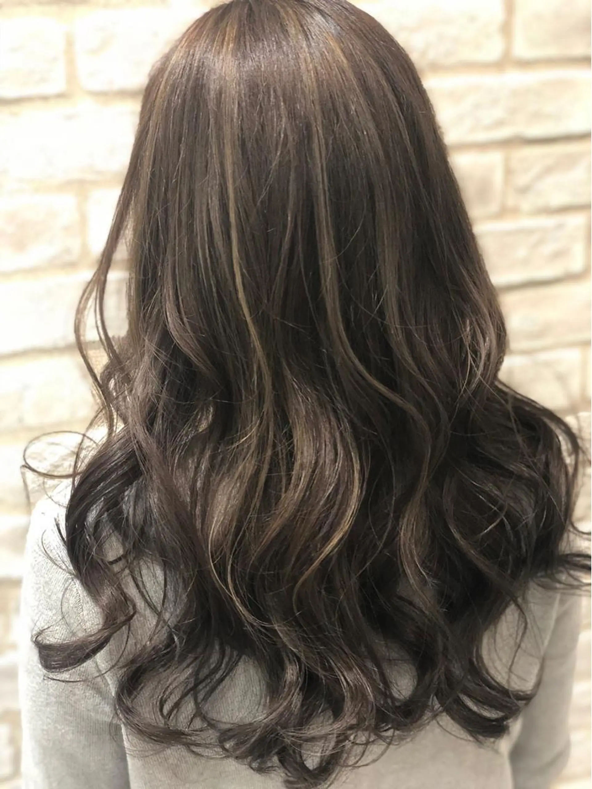 カラー ブラウンカラー ヘアカラー トリートメント 梅田 翔一朗のヘアスタイル
