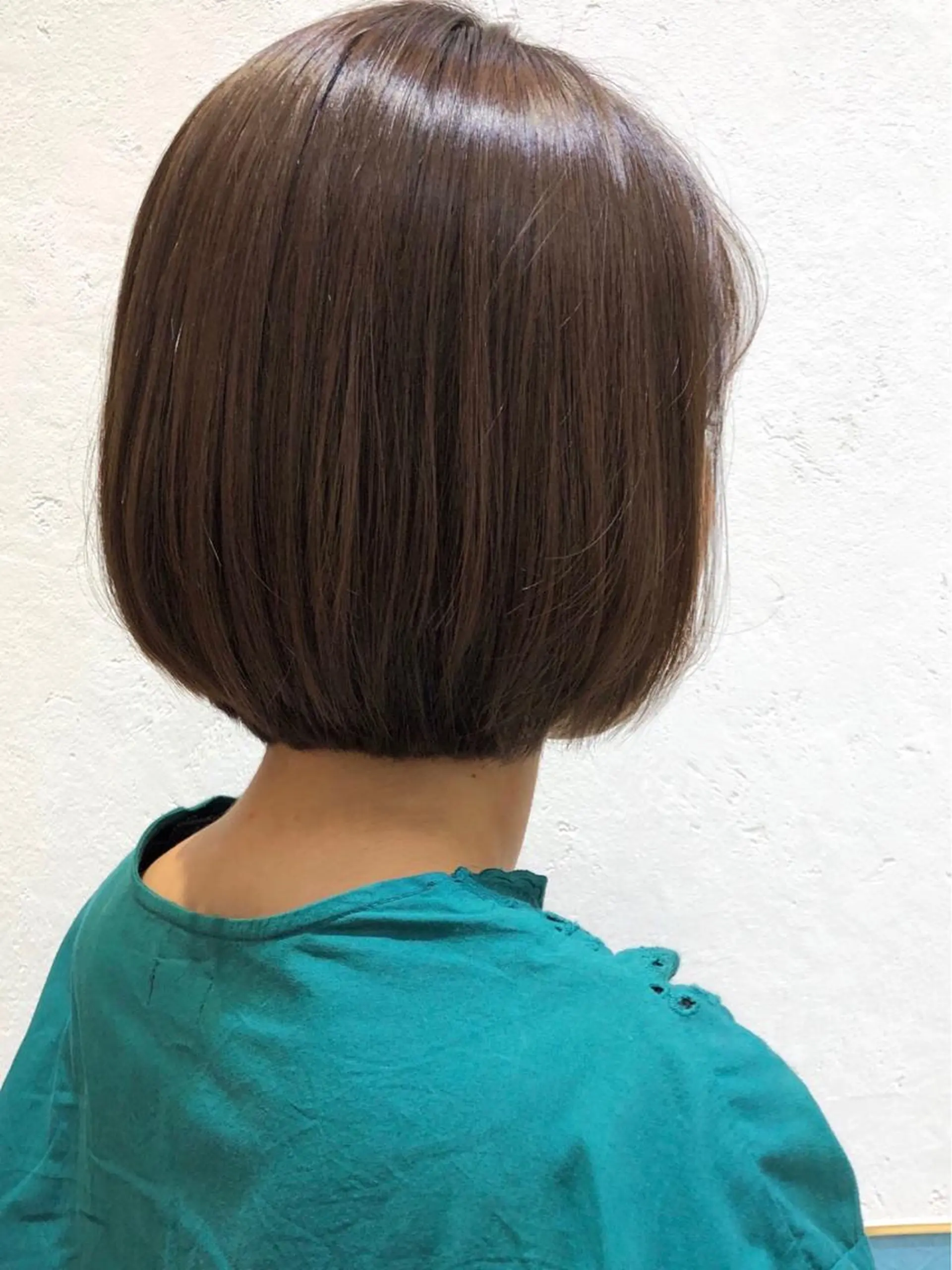 ショート カラー 🫧透明感カラー /縮毛☘️豊嶋龍佑のヘアスタイル