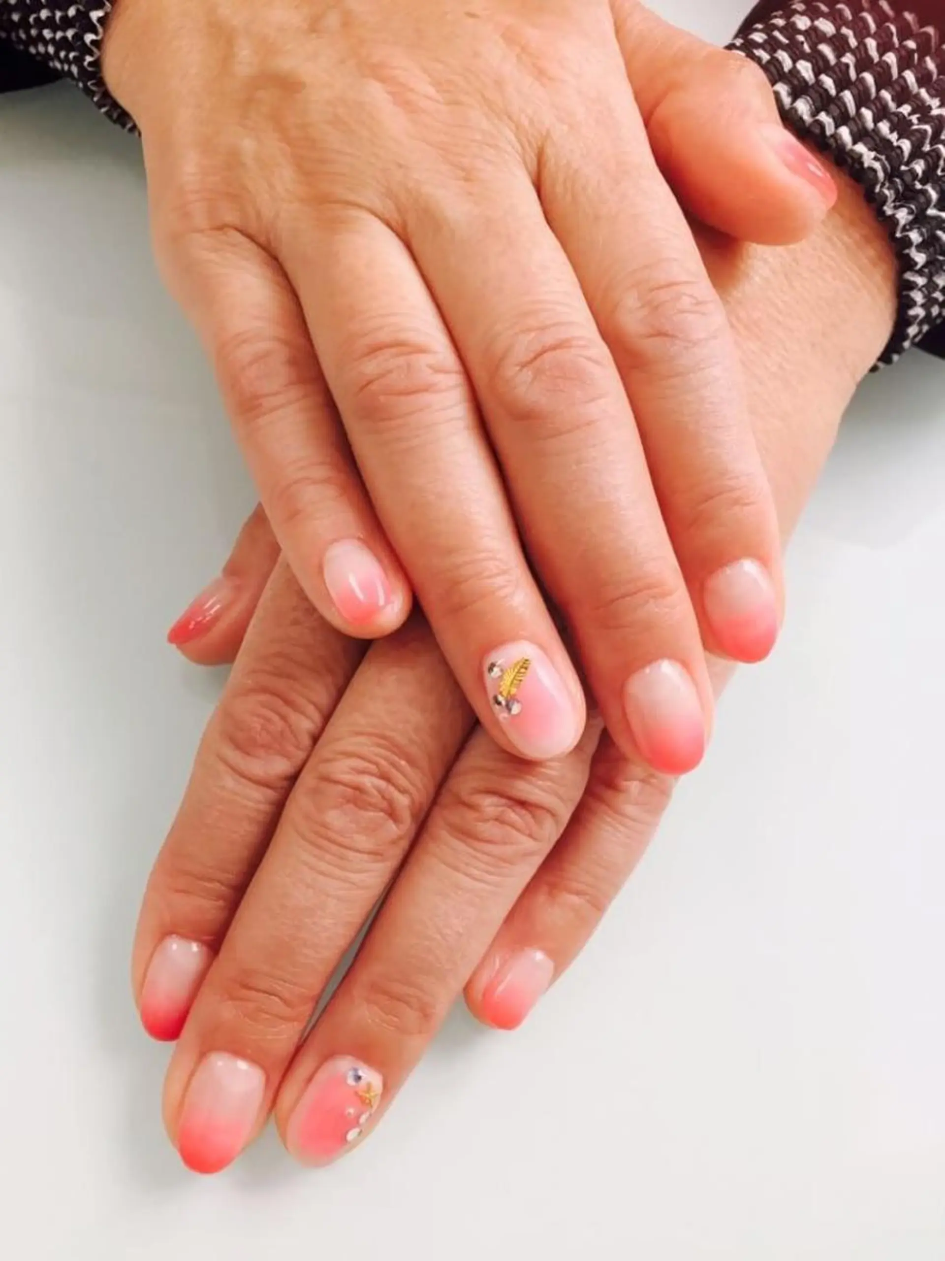 ショート ネイル ハンドネイル ハンドケア 💎ビューティサロン 湘南　RIRAN💎のネイルデザイン