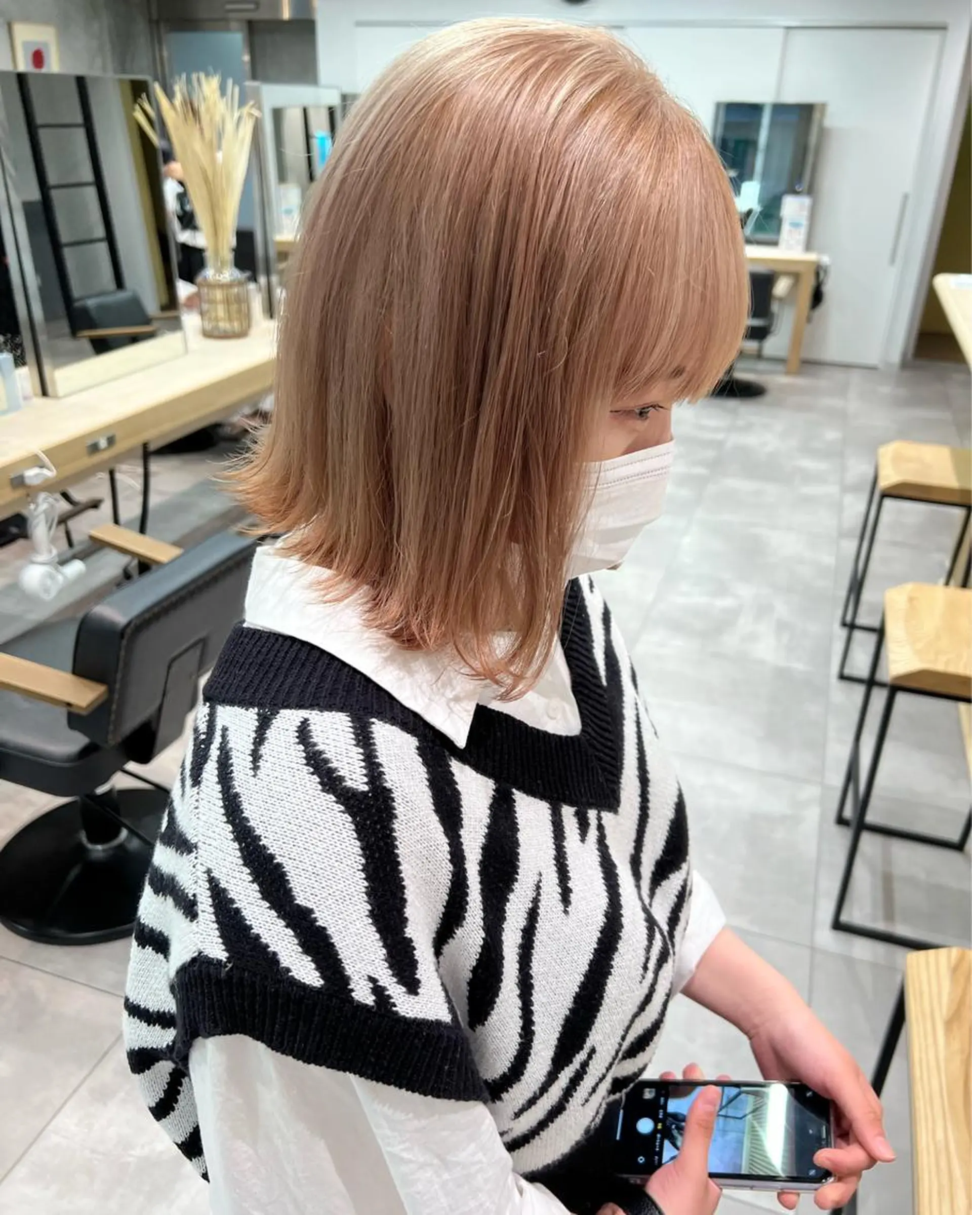 ミディアム カラー パーマ ヘアアレンジ メンズ ベージュカラー ミルクティーベージュ ヘアカラー LUCK本厚木 浦住 貴大のヘアスタイル