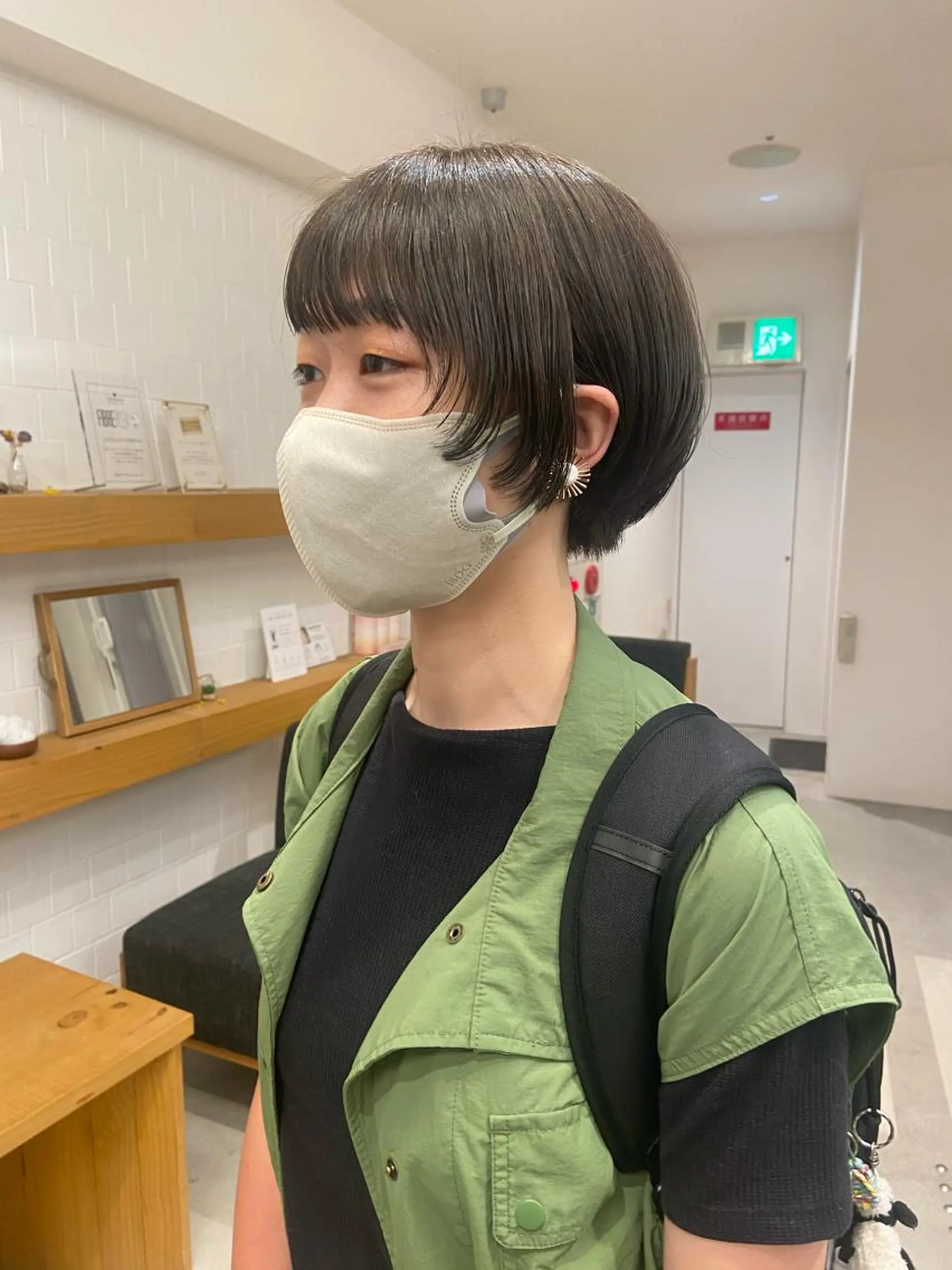 ショート カラー ベージュカラー オリーブベージュ Rinon所属・沖 真琴のヘアスタイル