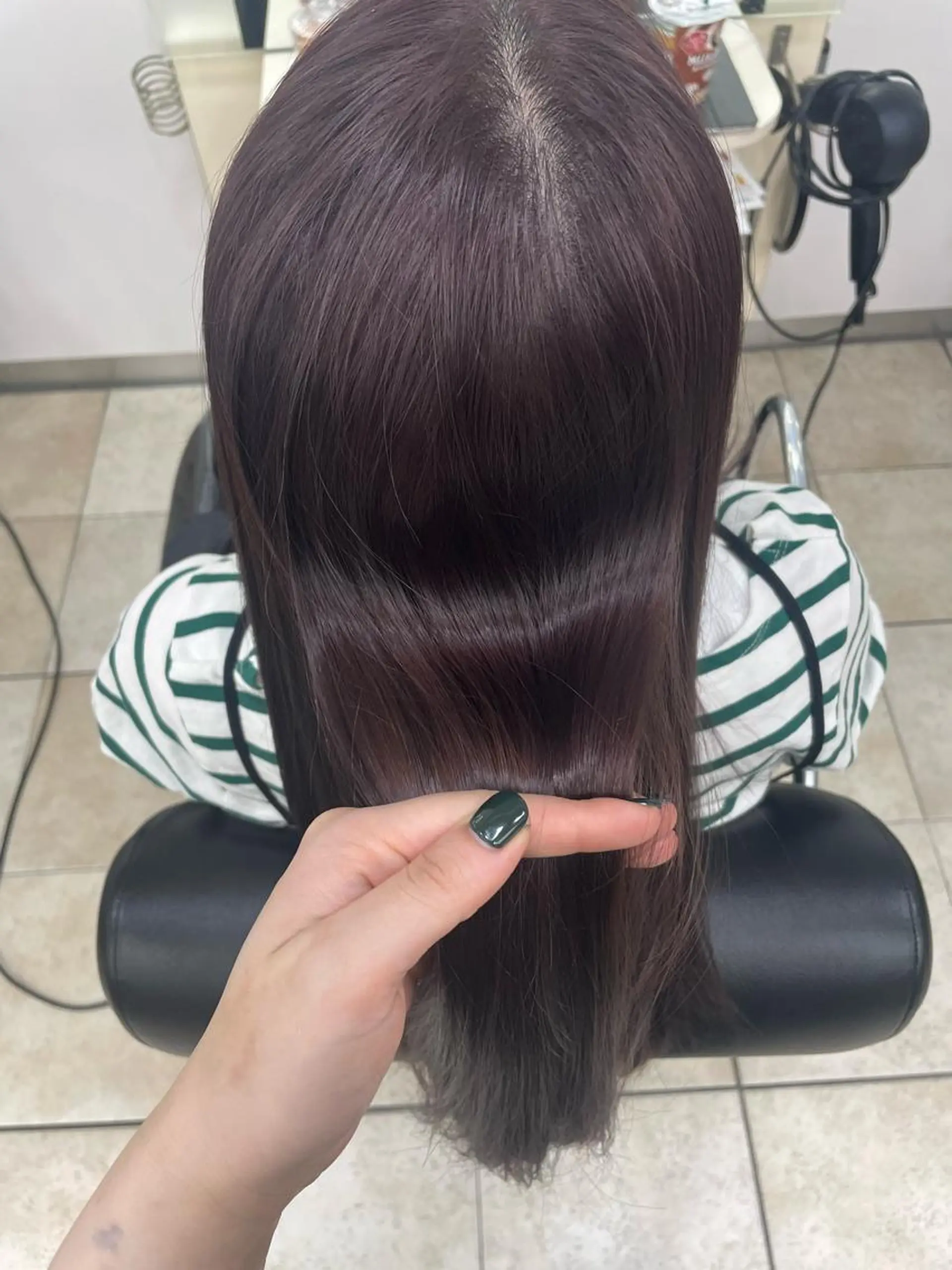 セミロング カラー 水色/ペールカラー/ レイヤー💫mayuのヘアスタイル