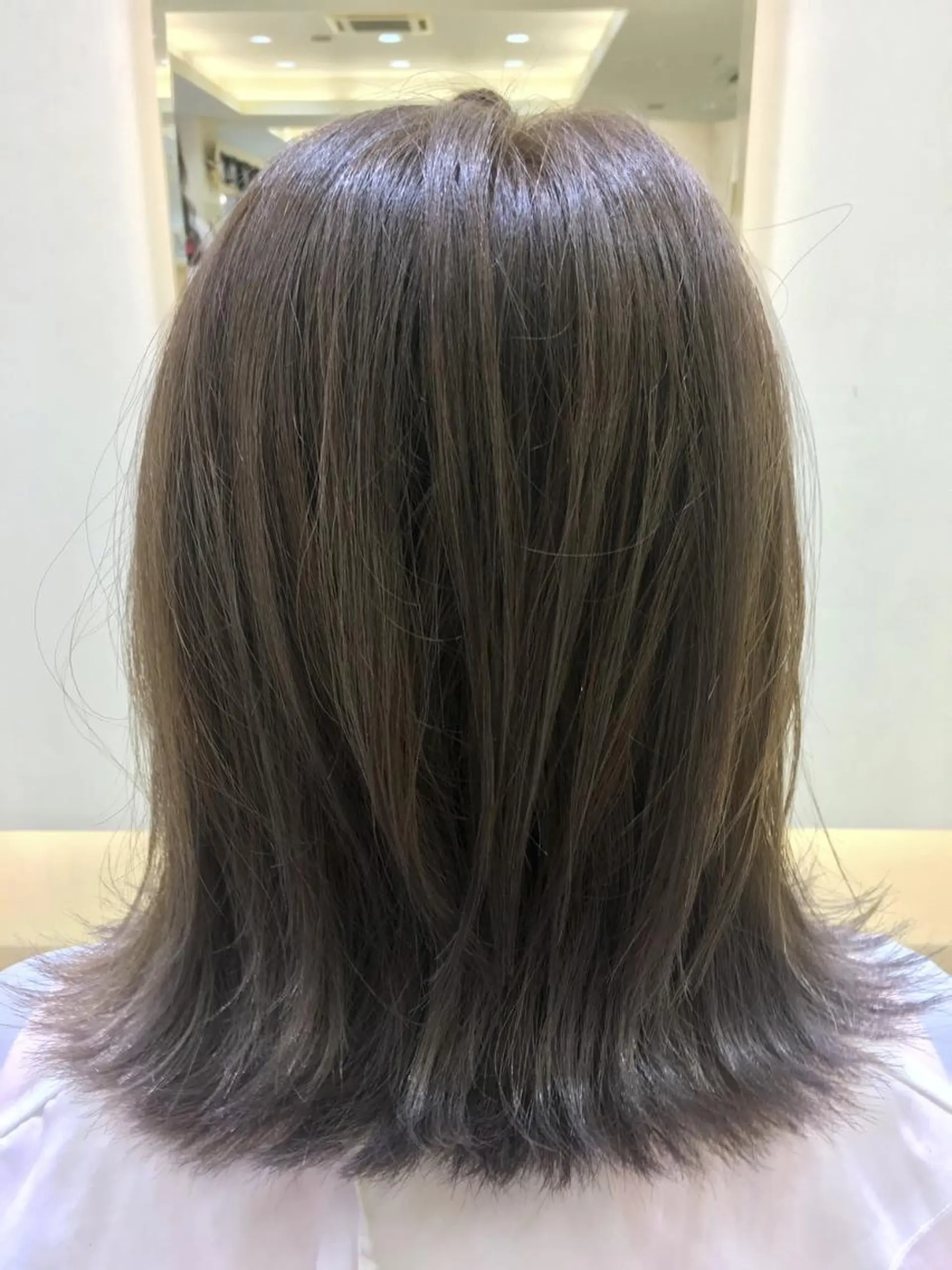 ミディアム カラー 天野 直美のヘアスタイル
