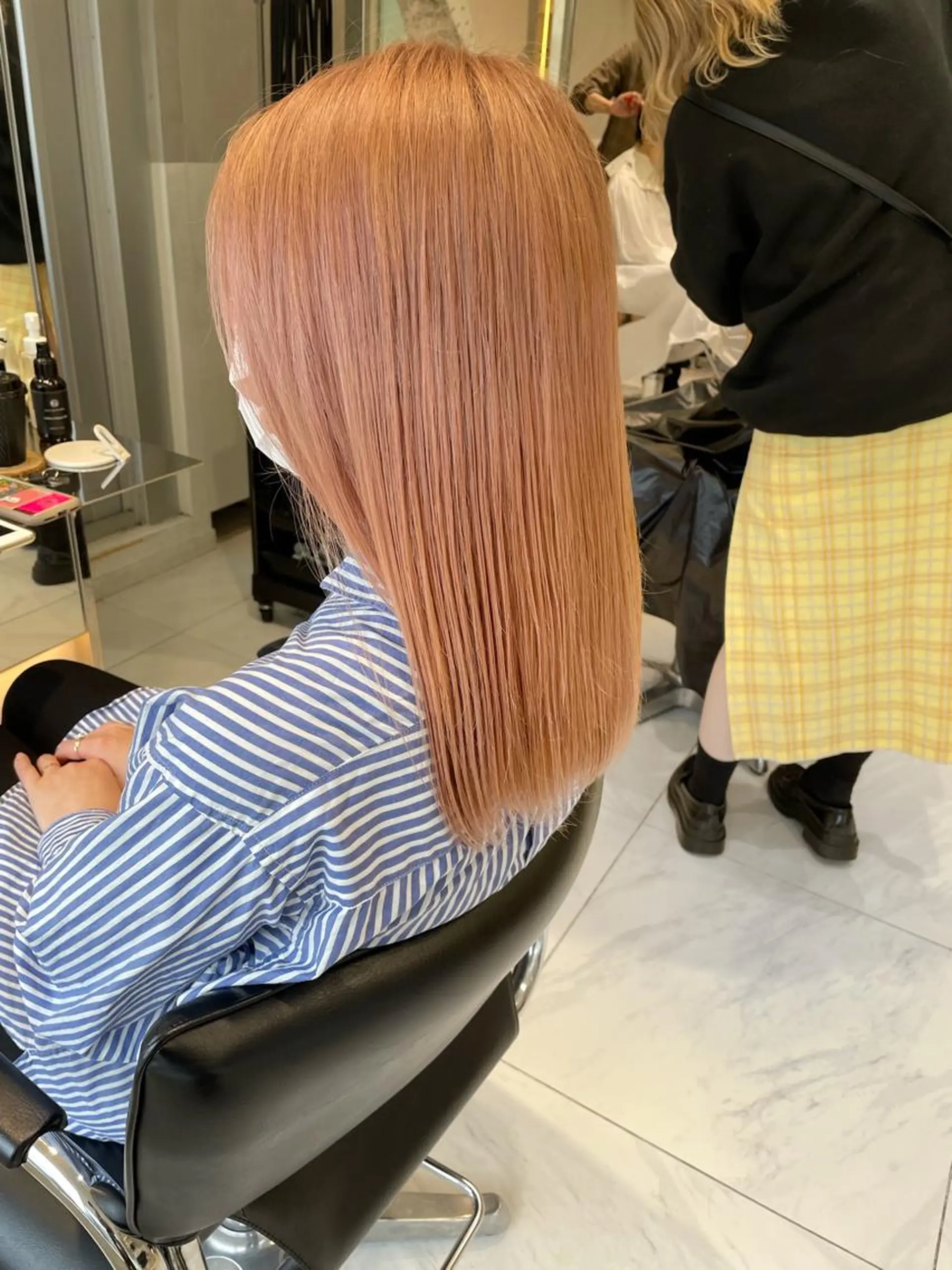 セミロング ヘアカラー トリートメント ヘッドスパ ヘアセット 透明感ブリーチ カラー✨有坂映哉のヘアスタイル