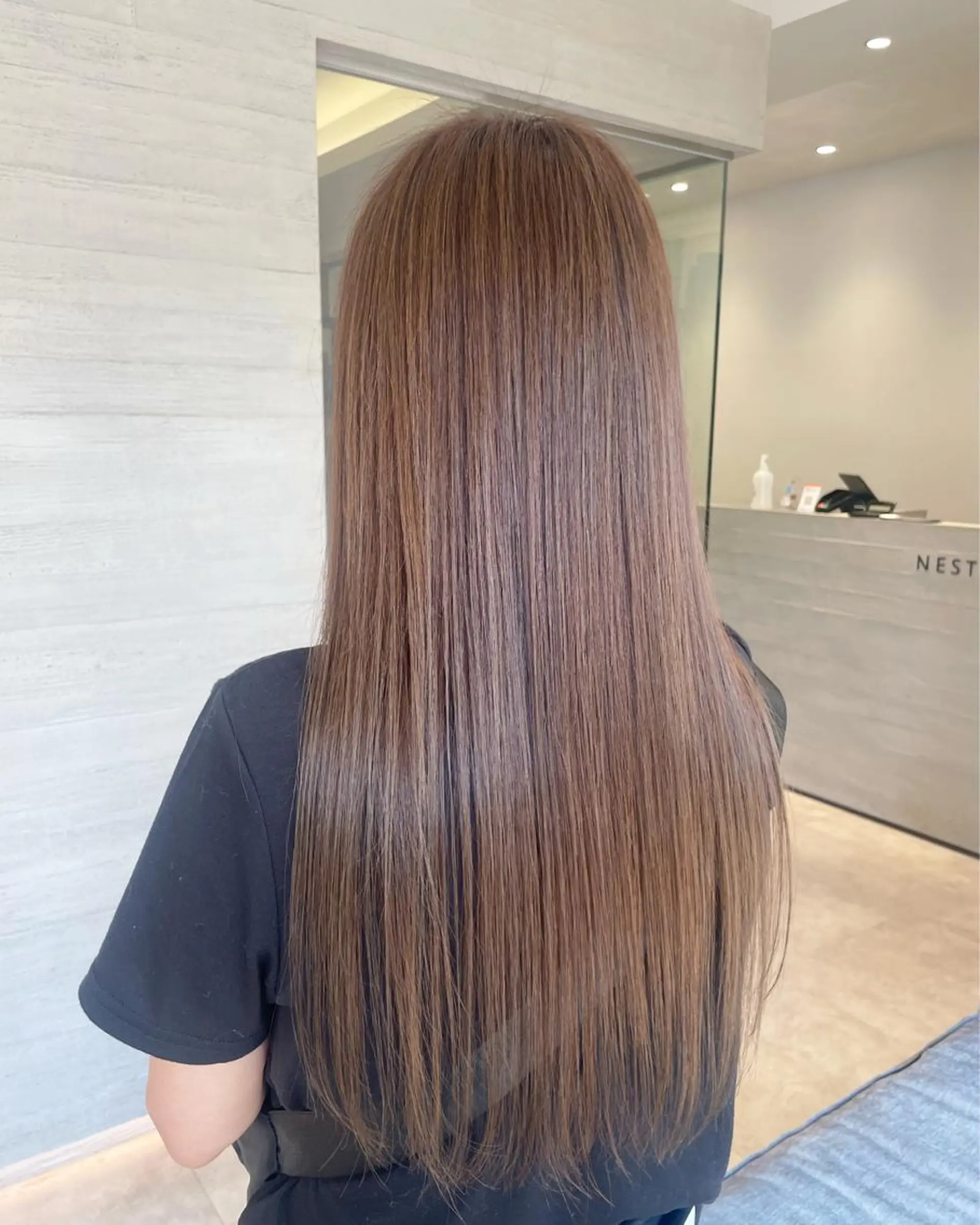 ロング カット ヘアカラー NEST by chord （ネストバイコード）所属・🤍関根 朋香🤍のヘアスタイル