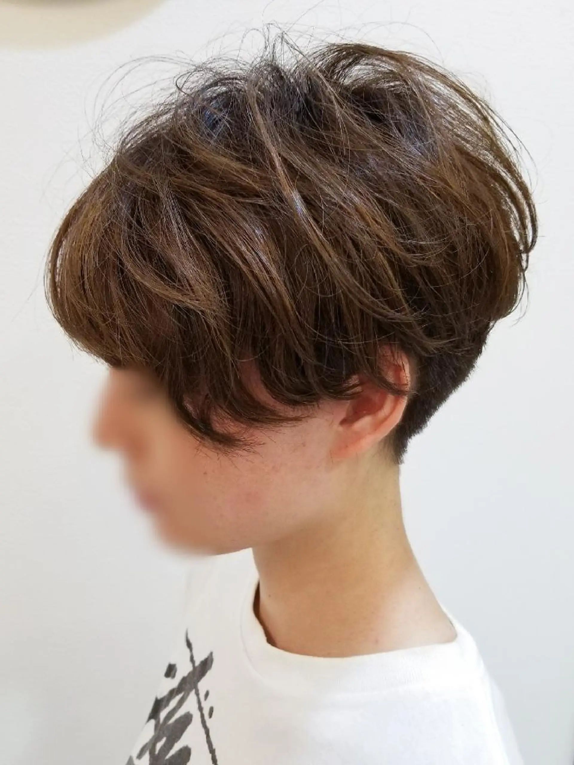 ショート パーマ ケアブリーチ、 髪質改善 福士直矢のヘアスタイル
