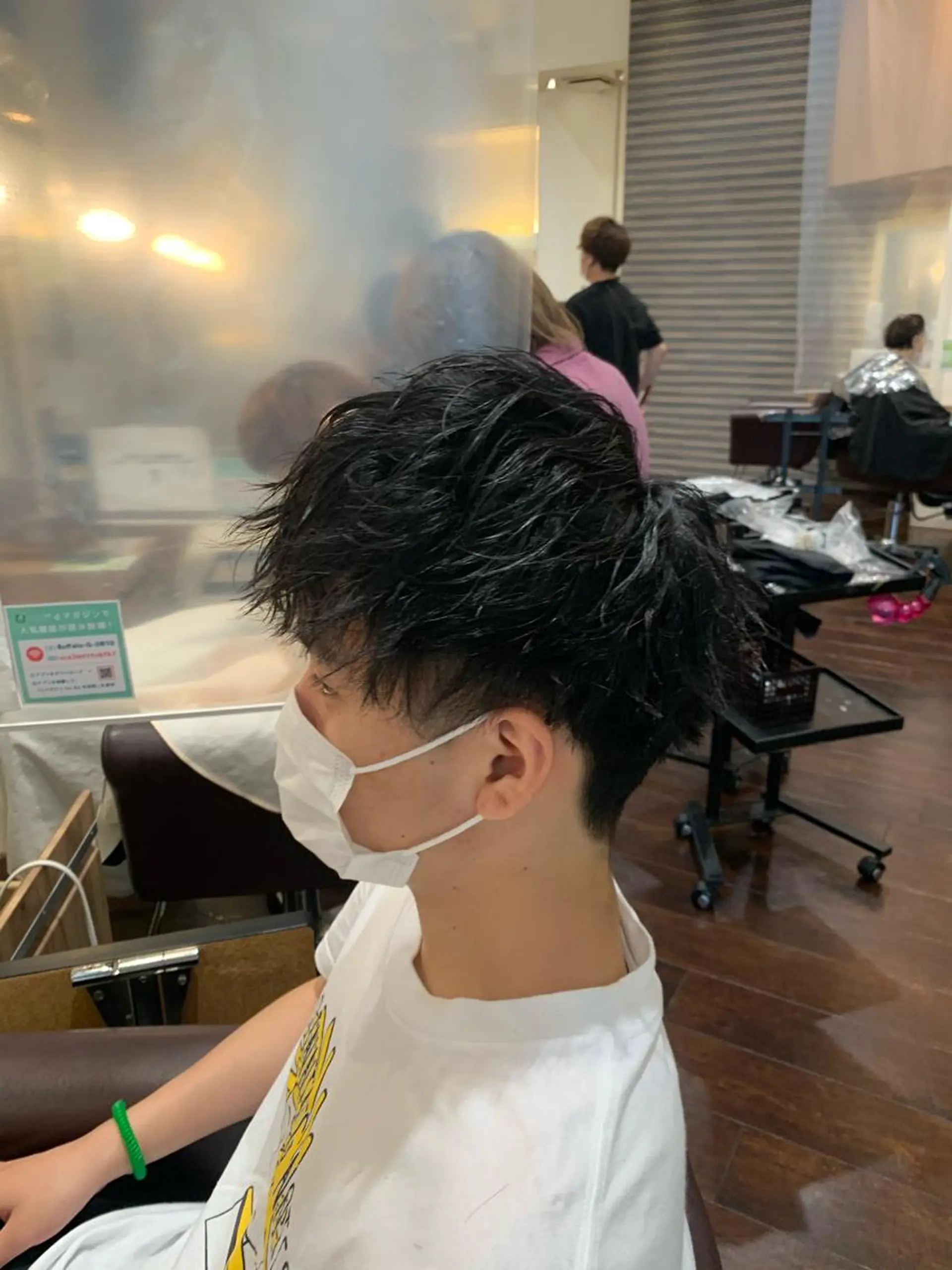 パーマ メンズ マッシュ メンズパーマ メンズツイストパーマ 刈り上げ ツイストパーマ 髪質改善/縮毛矯正 齊藤謙介のヘアスタイル