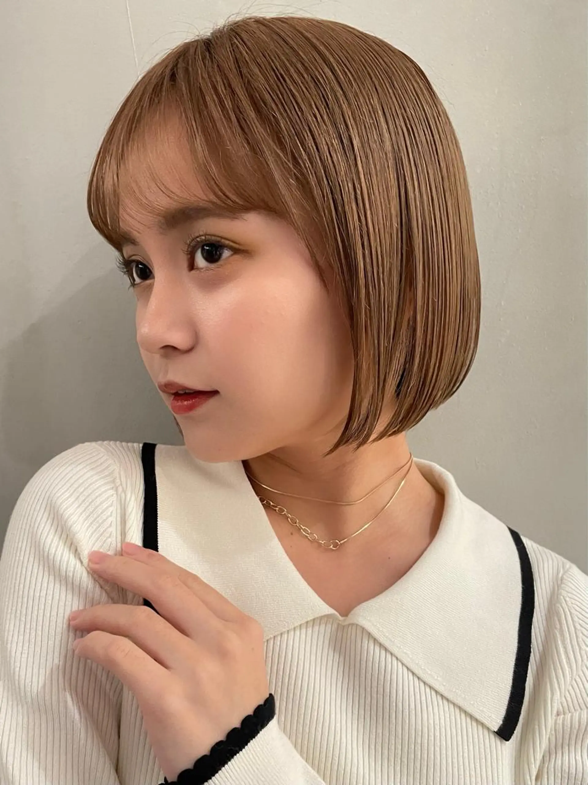 ショート カラー ボブ くびれヘア 顔まわりレイヤー 韓国風ヘア レイヤーカット 卒業式受付中🌻 肥田亜沙美のその他イメージ