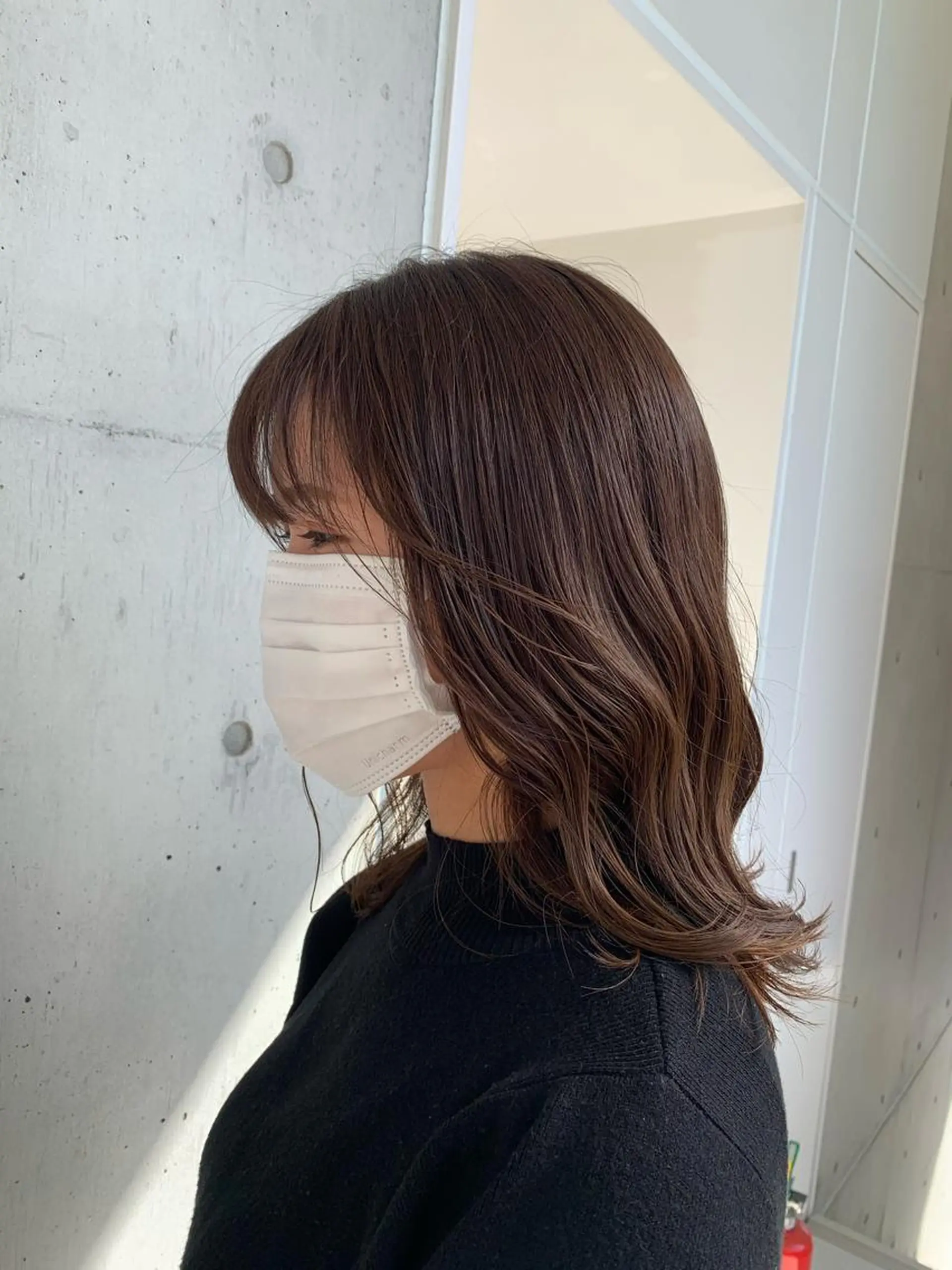 セミロング カラー エギョモリ 顔まわりレイヤー 顔周りカット レイヤーカット カネコ ユカリのヘアスタイル