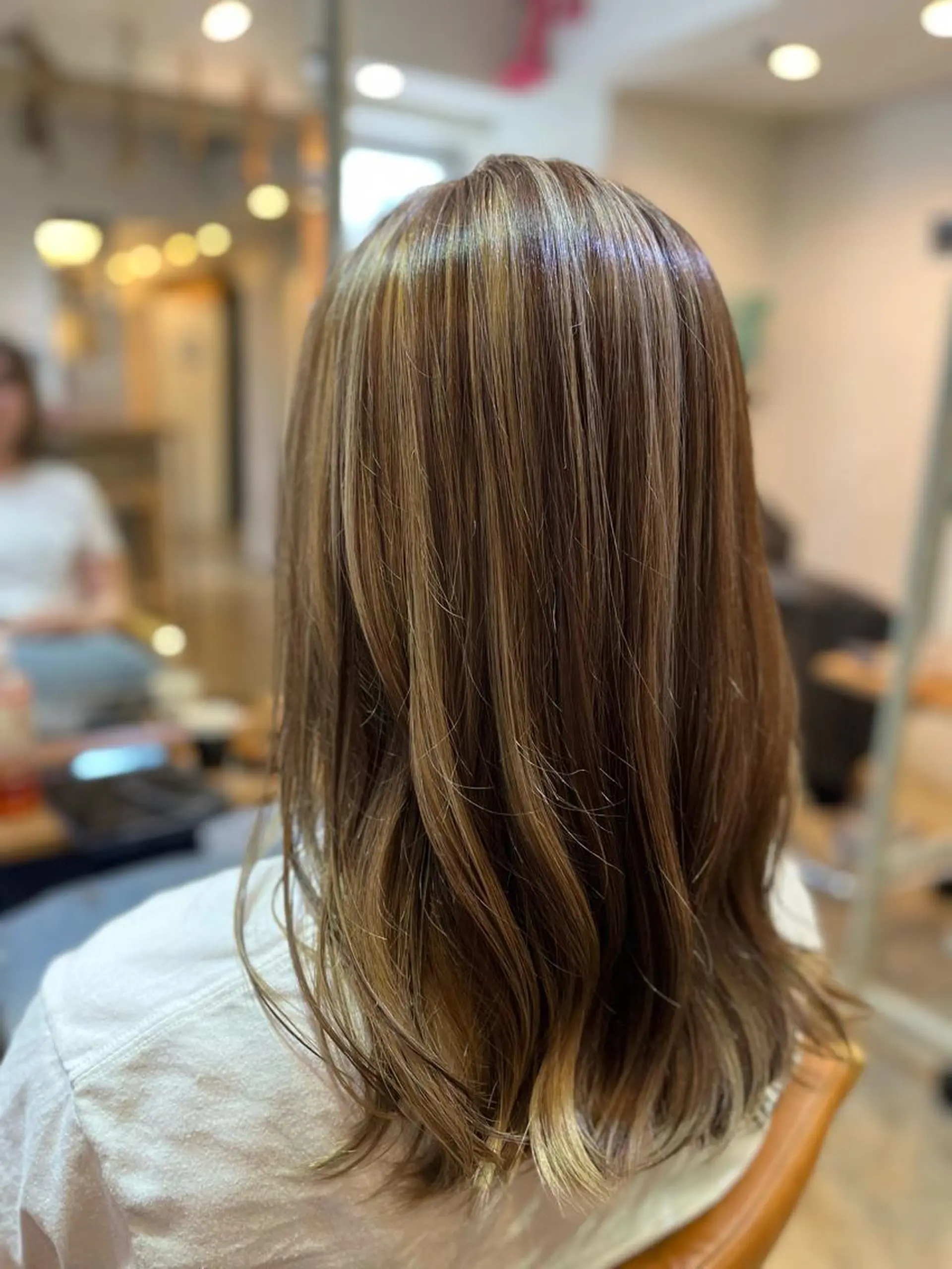 ロング カラー バレイヤージュ レイヤーカット ✨髪質改善/縮毛✨ 亀田彩華のヘアスタイル