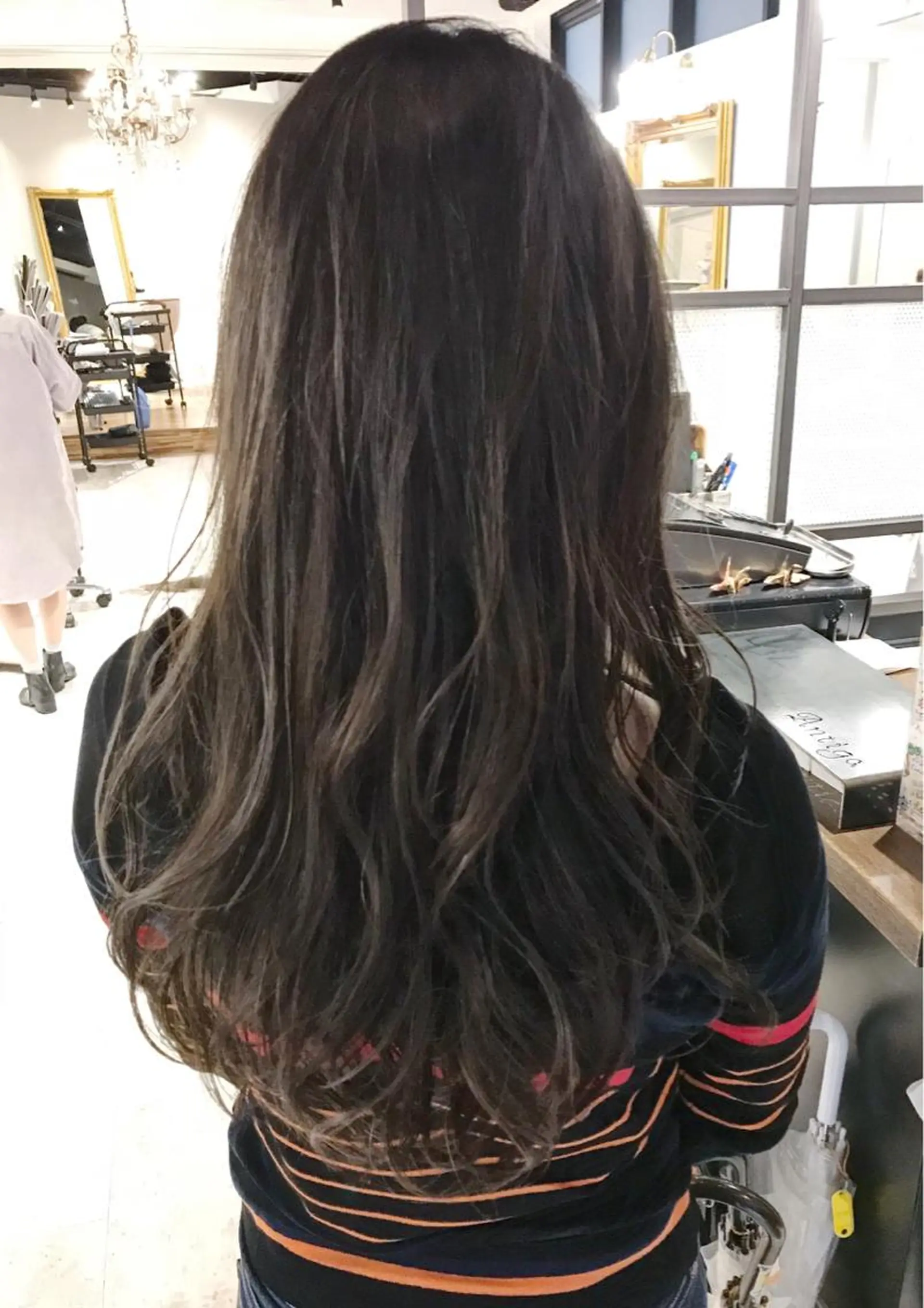 ロング カラー パーマ ブラウンカラー ハイライトカラー ハイライト その他 アピール欄に重要な お知らせがありますのヘアスタイル