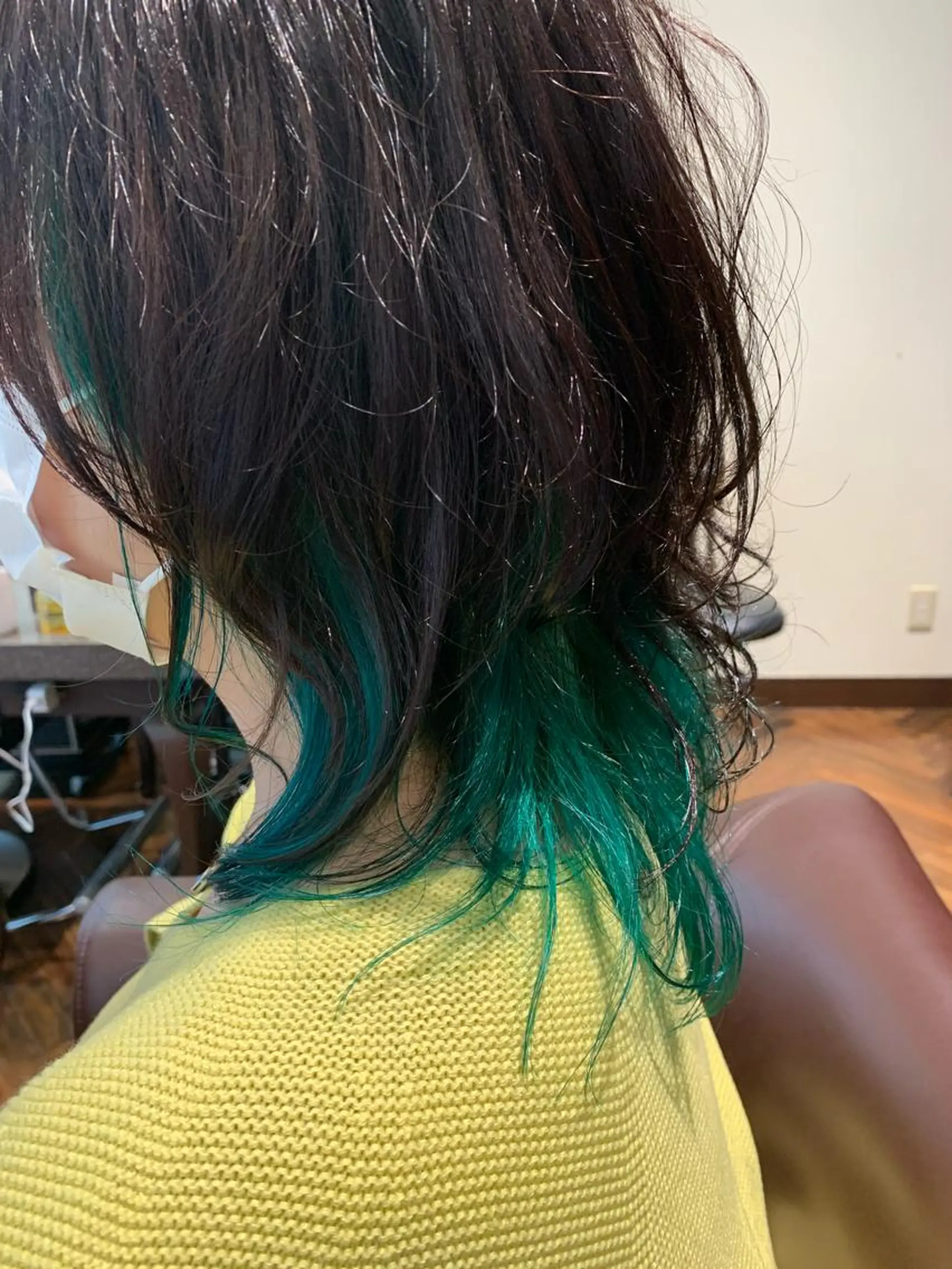 ミディアム カラー ブリーチ エメラルドグリーン インナーカラー hair      nine所属・荻野 元気のその他イメージ