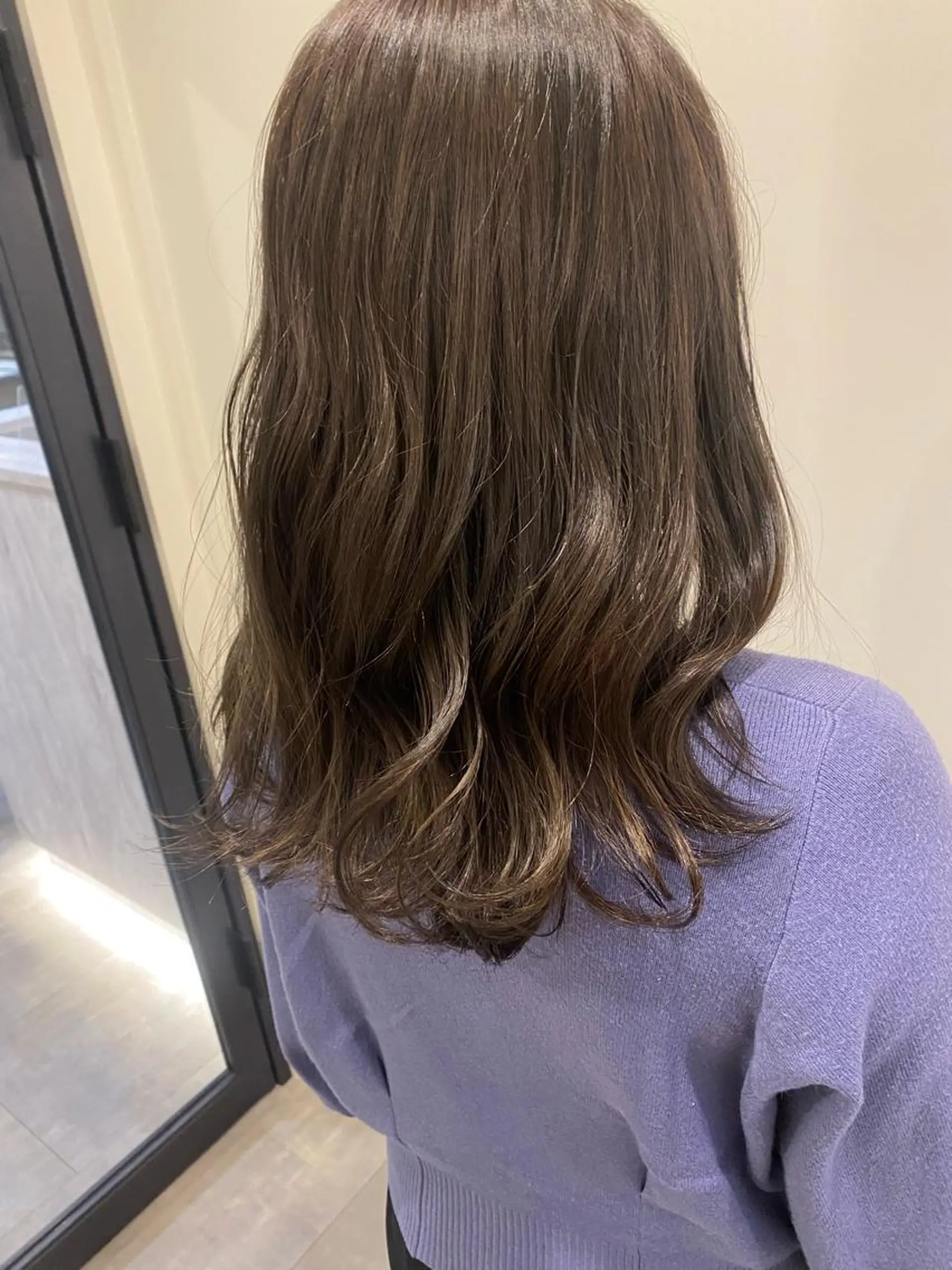 セミロング ヘアカラー 🍑 モモカ🍑のヘアスタイル