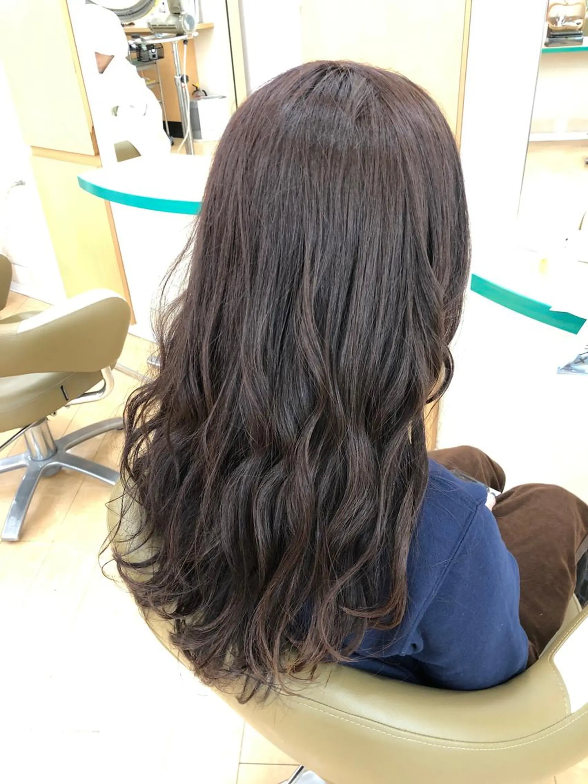 ロング 福原 亜祐美のヘアスタイル