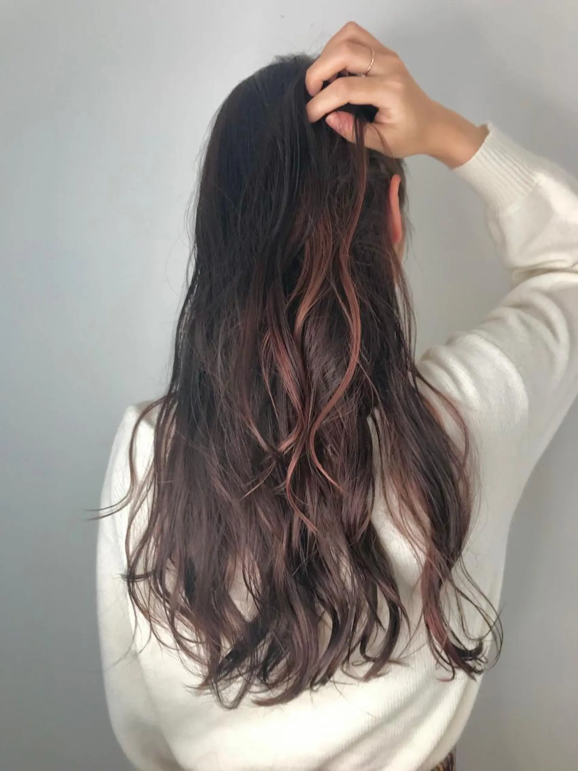 ロング カラー ベージュカラー ブラウンカラー インナーカラー ローズカラー ローズブラウン 酸性ストレート/ブリ ーチなし/中村 匠のヘアスタイル