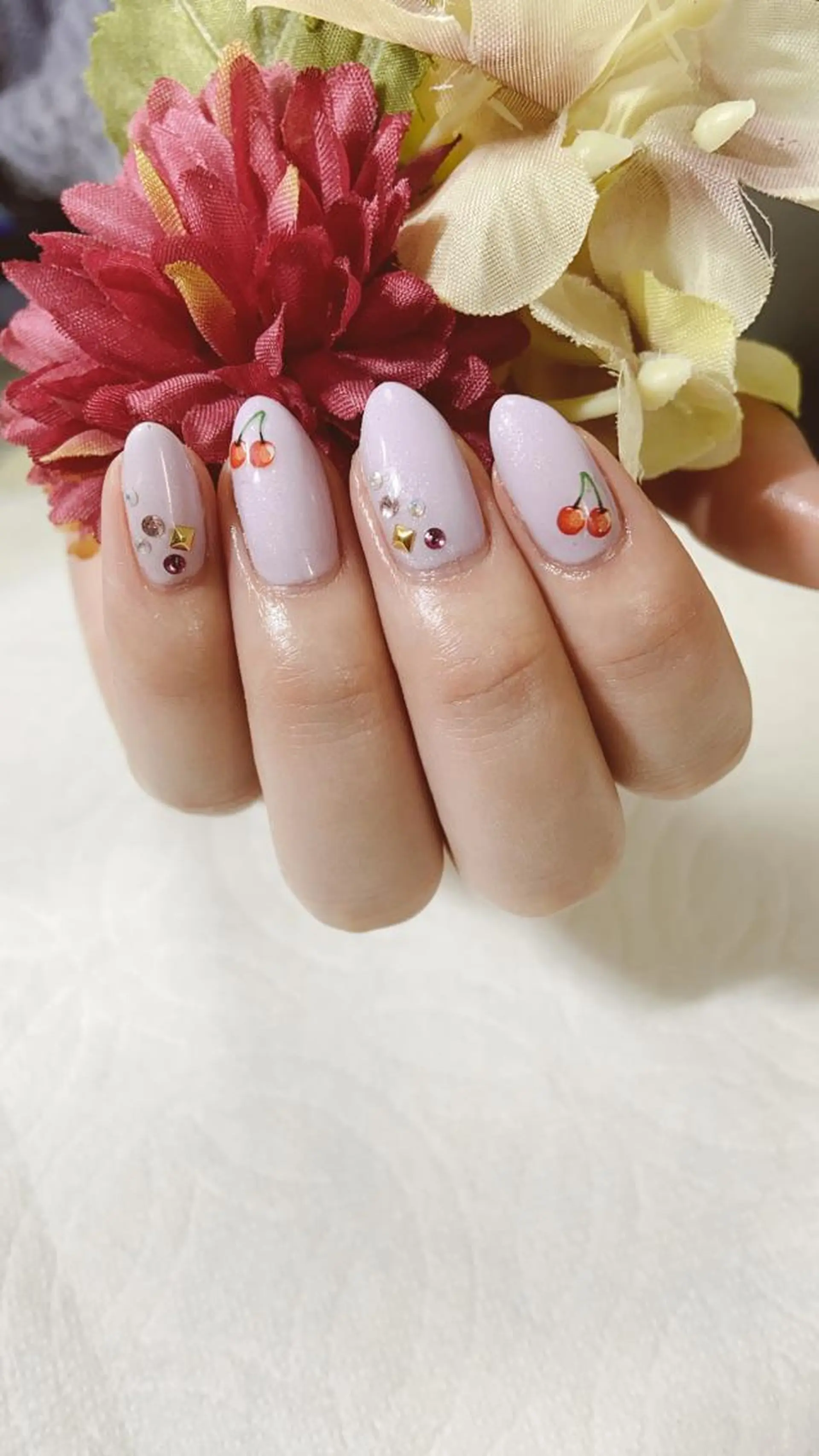 ネイル ストーンネイル ハンドネイル Lokahi NAILのネイルデザイン