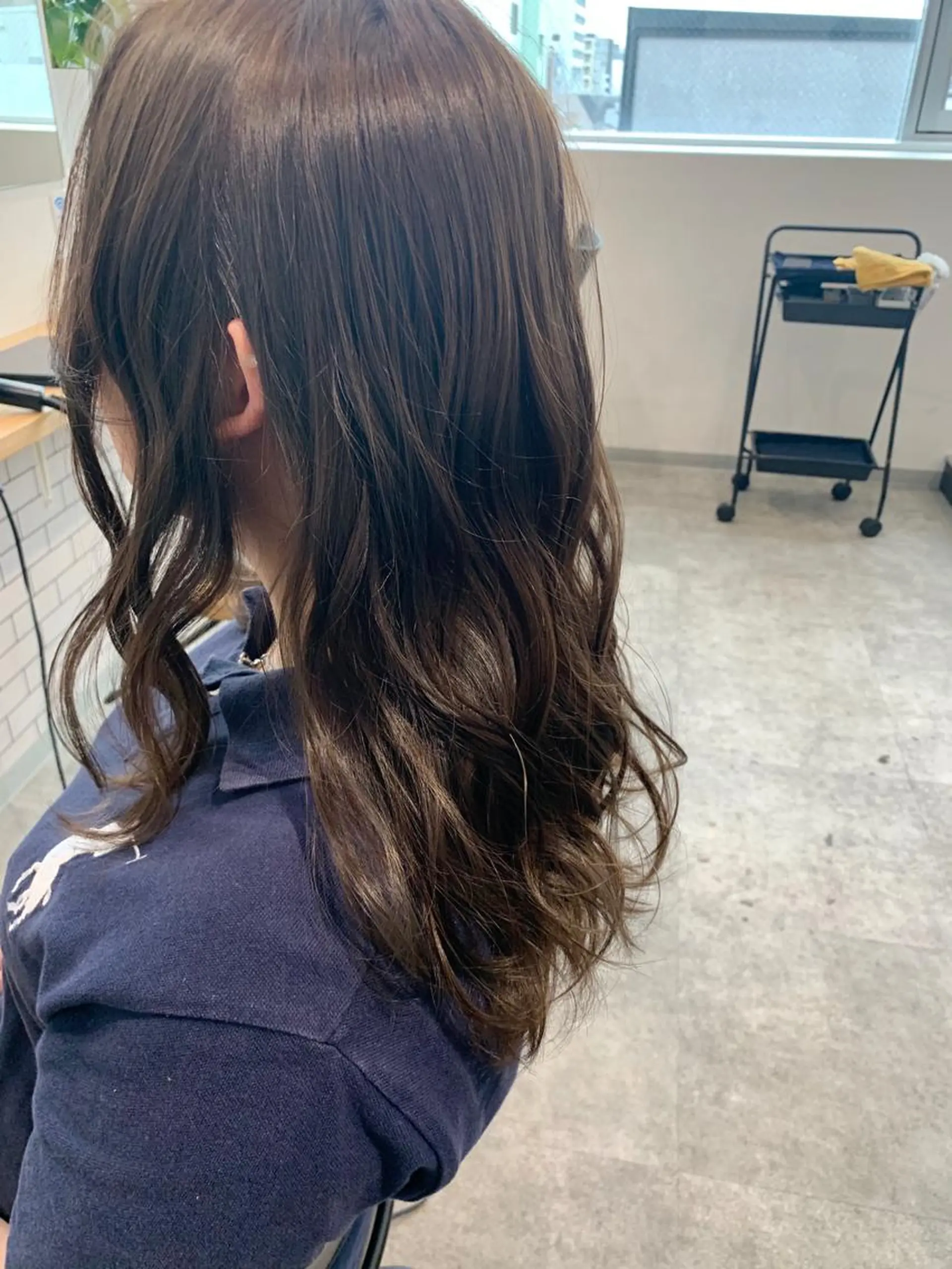 セミロング ヘアカラー 大人レイヤー ヨシミカズヤのヘアスタイル