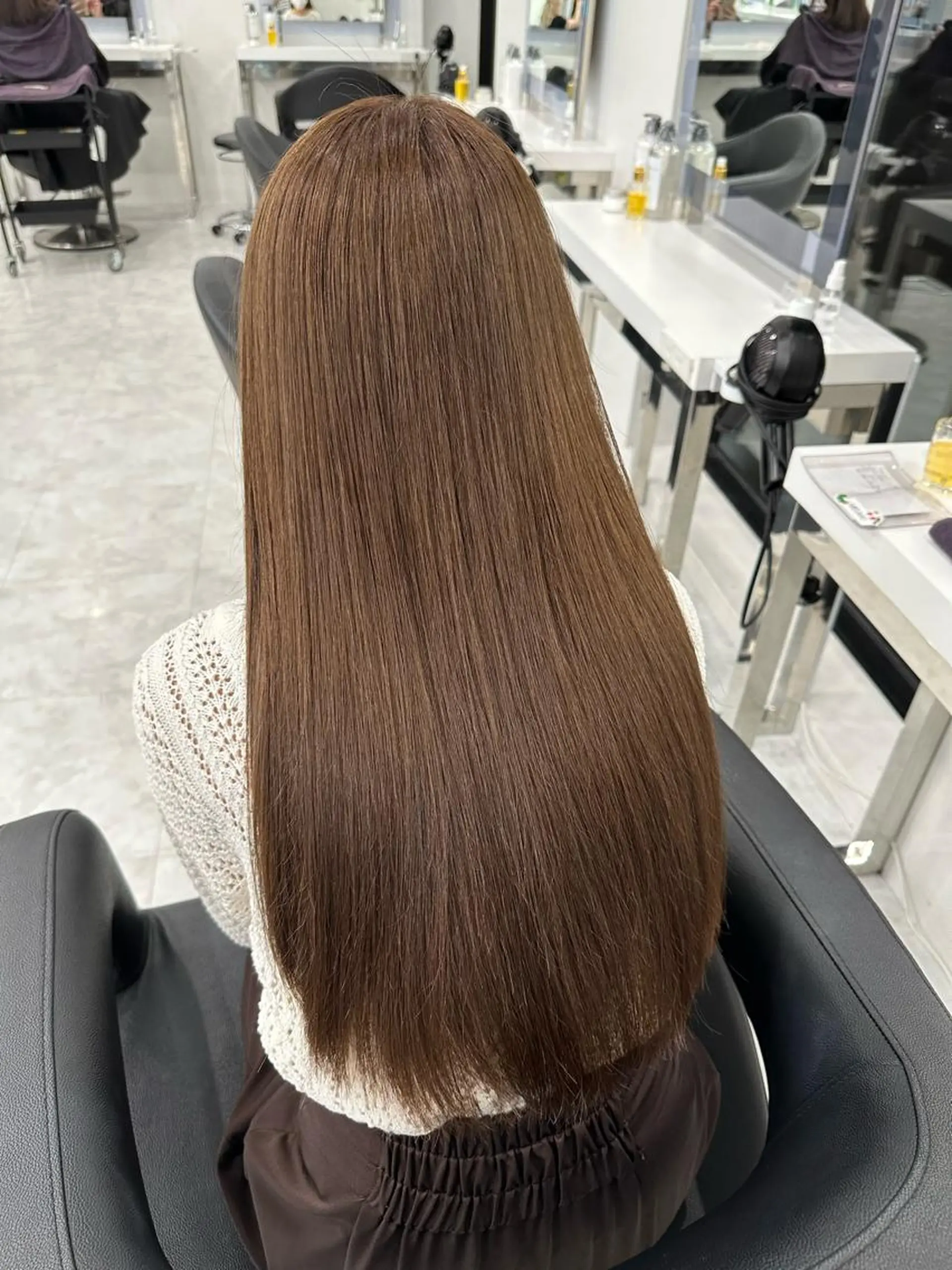 ロング チョコレートブラウン ピンクブラウン ピンクラベンダー 顔周りカット 髪質改善 🤎MISAKI 艶髪モテカラー🤎のヘアスタイル