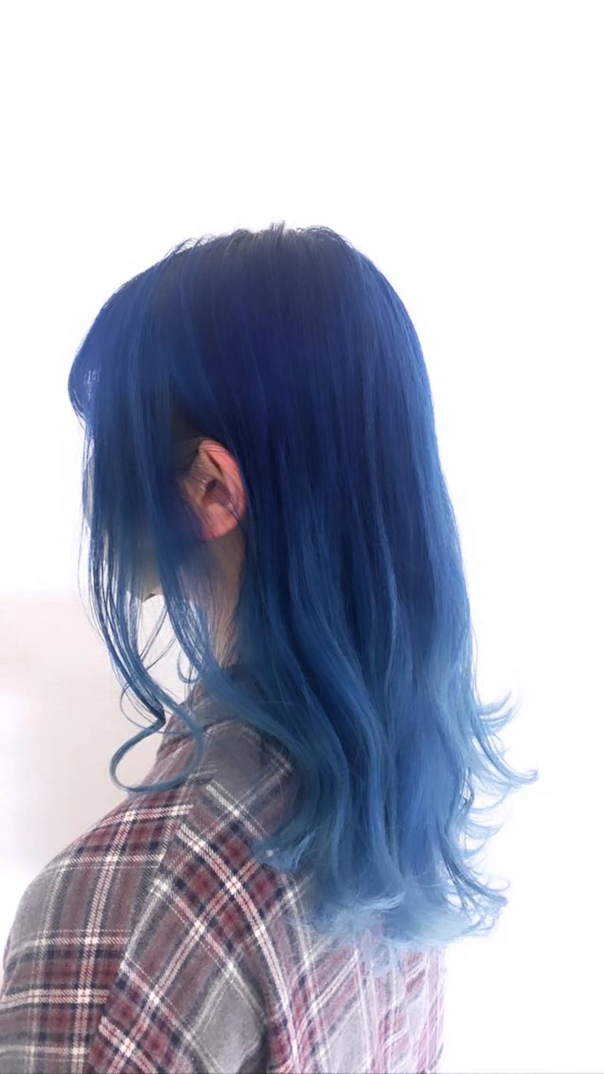 セミロング カラー ブリーチ ブルーカラー カット ヘアカラー トリートメント ✨髪のソムリエ✨ 岩川和生（店長）🦄のヘアスタイル