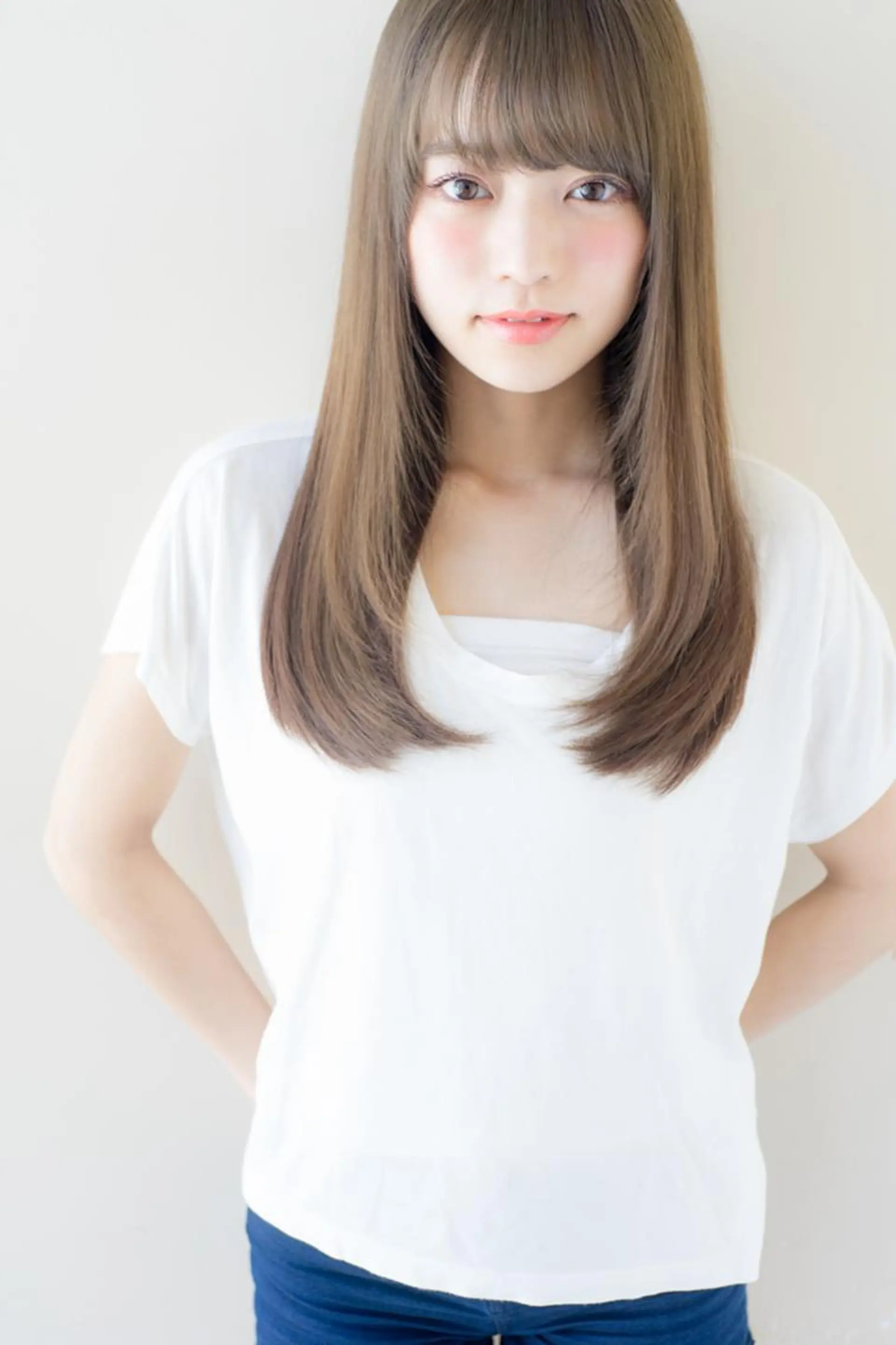 セミロング Soleriaソレリア所属・傷みが少ないカラー/ 美髪矯正/山口玲緒奈のヘアスタイル