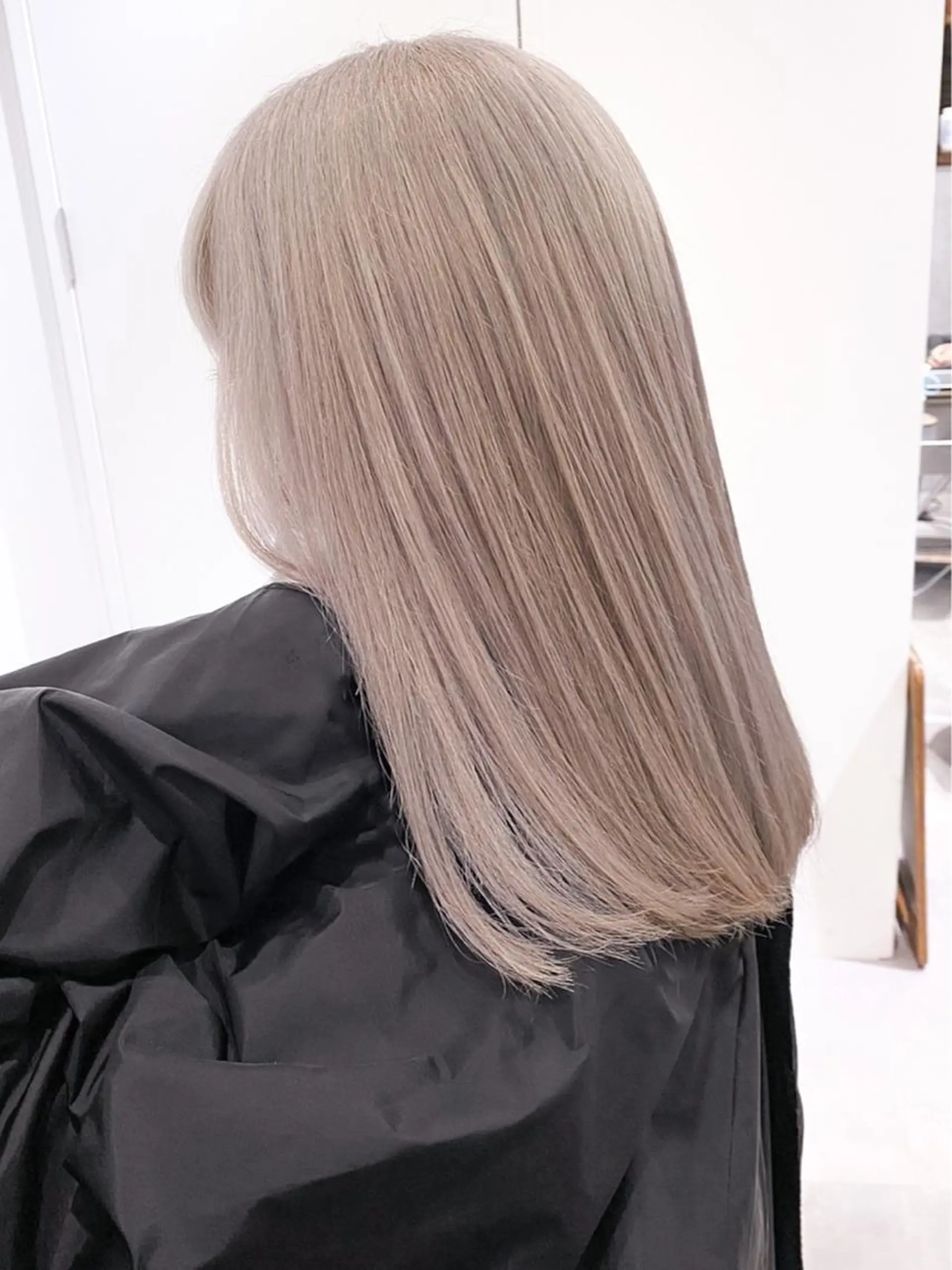 セミロング カラー ヘアカラー トリートメント 韓国系ダブルカラー✨ ハイライト専門✨春日のヘアスタイル