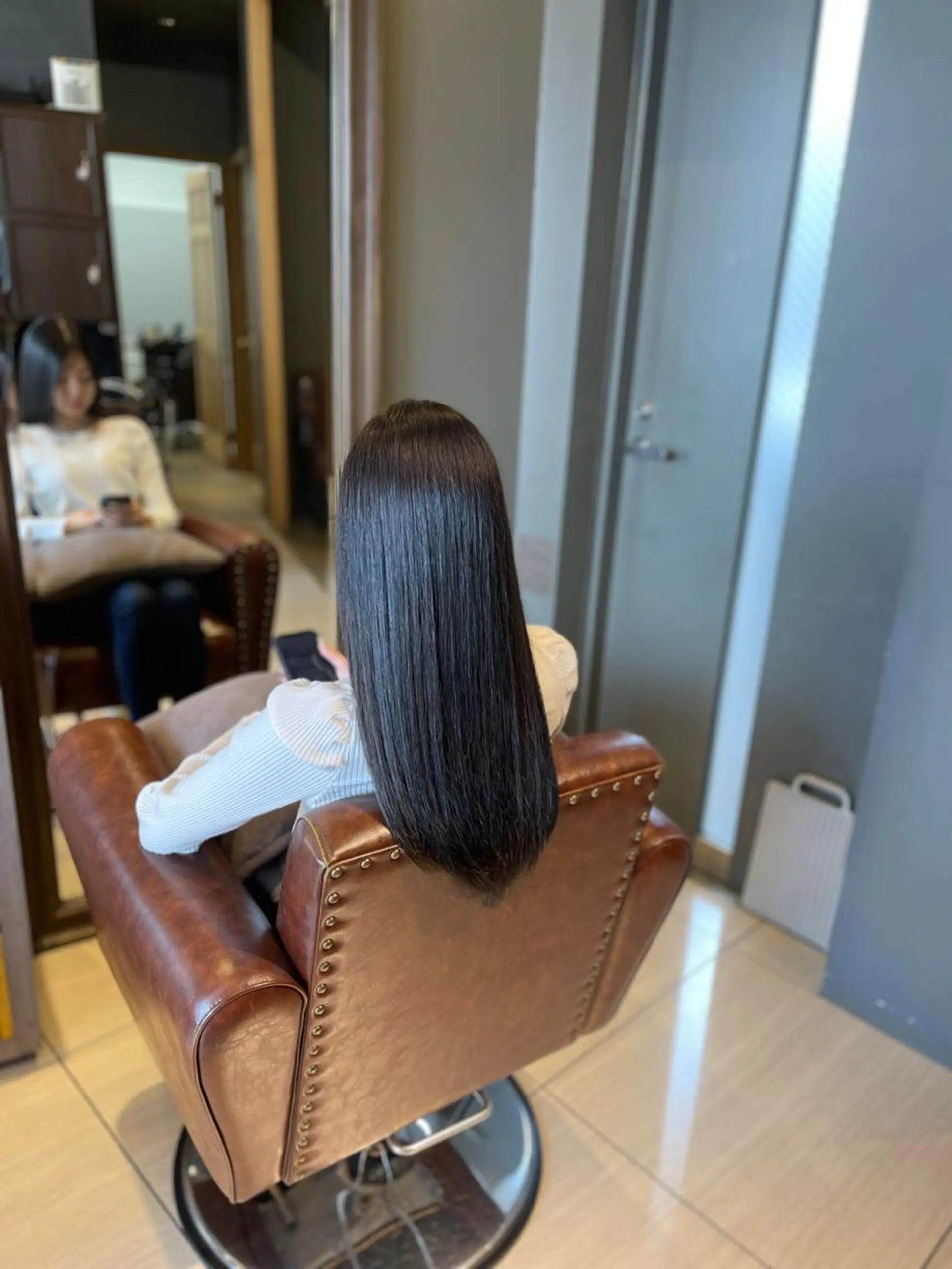 ロング 韓国風ヘア ロング 縮毛矯正 トリートメント カット ヘアカラー トリートメント 艶カラー/艶髪矯正 LOANA鈴木のヘアスタイル