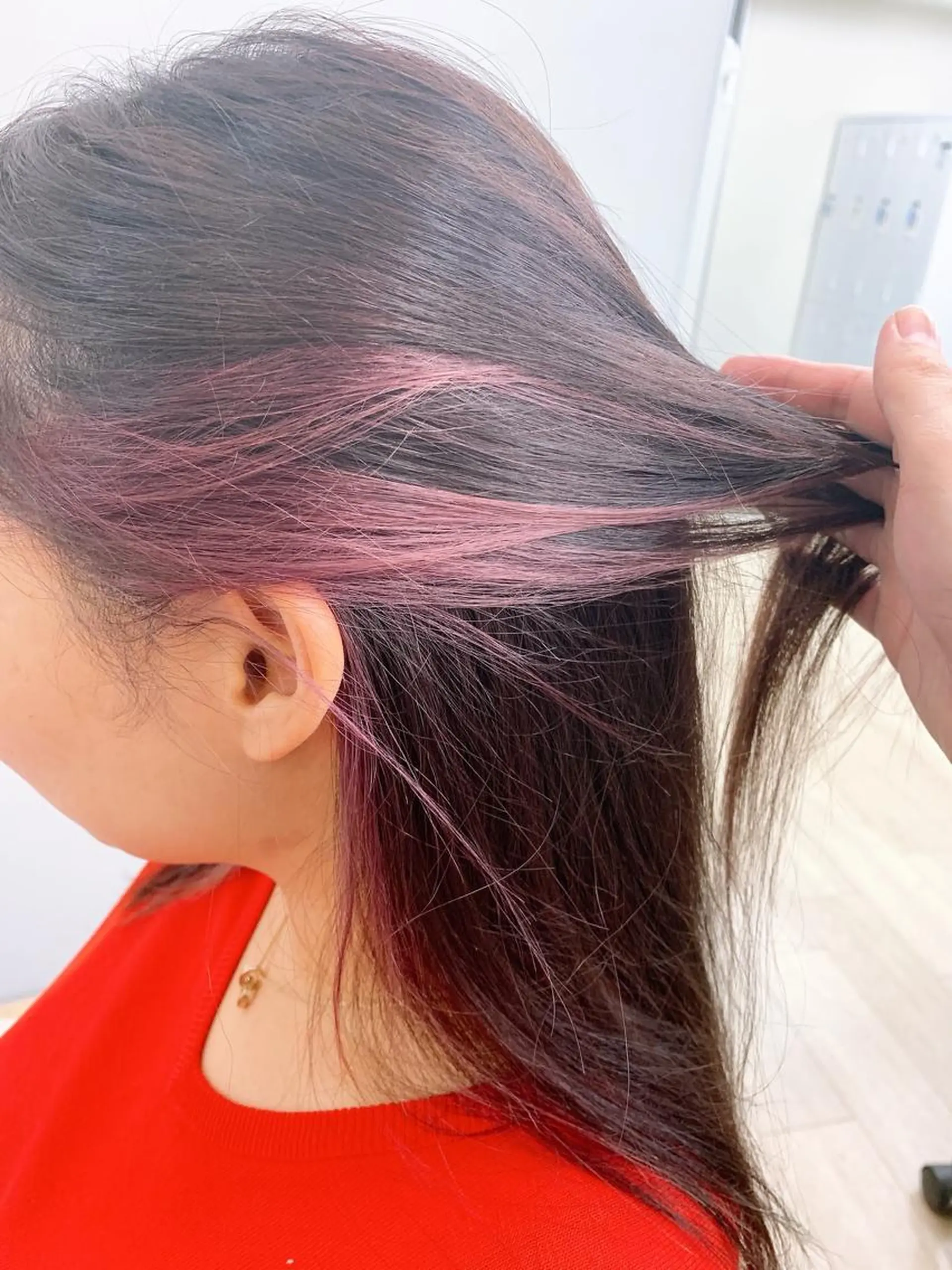 セミロング カラー イヤリングカラー ピンクカラー カット ヘアカラー Gemini代表 Maedaのヘアスタイル