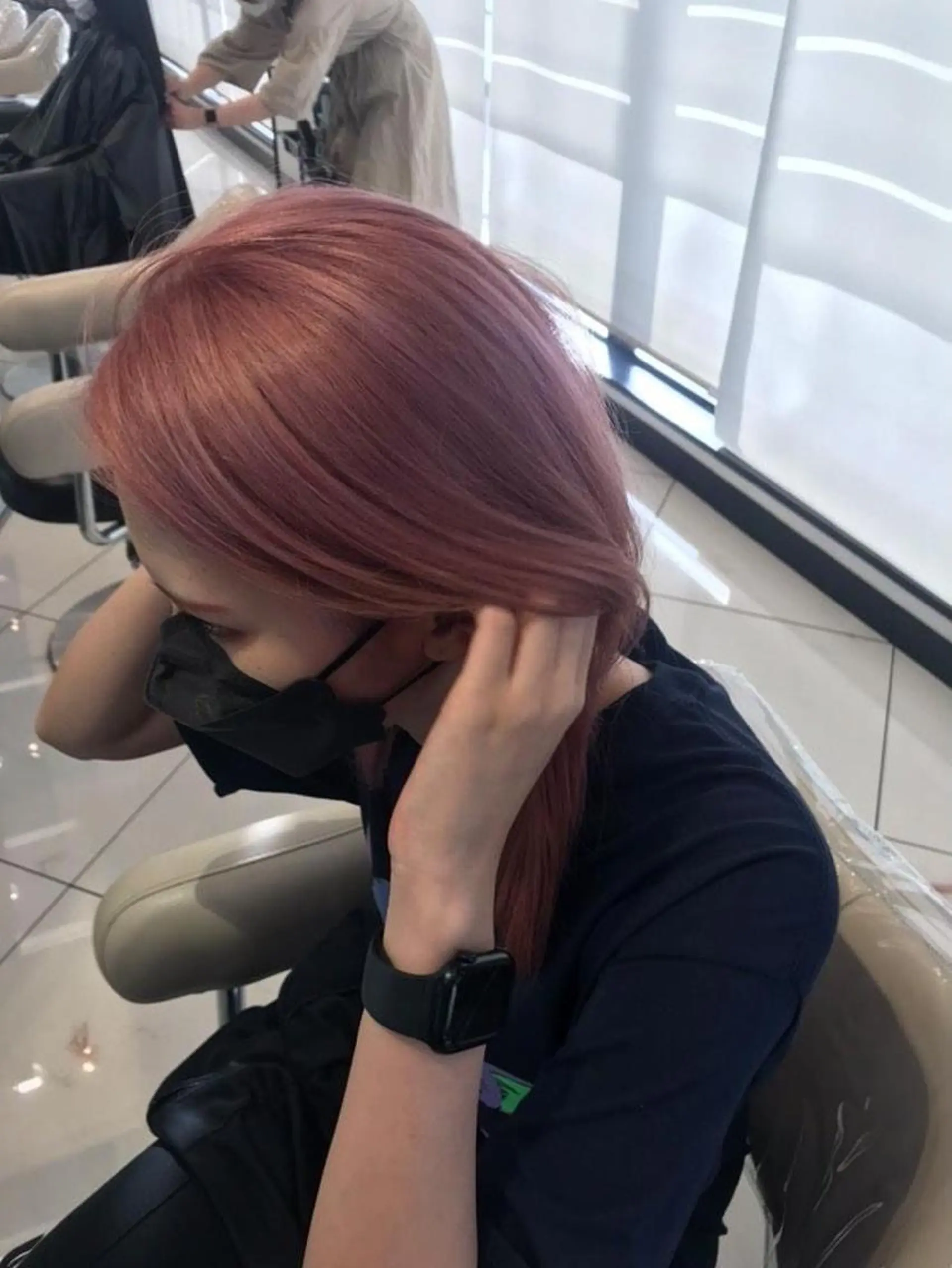 ミディアム カラー ピンクカラー ホワイトピンク ヘアカラー トリートメント あらげ 🌈推しカラー🌈ᵕのヘアスタイル