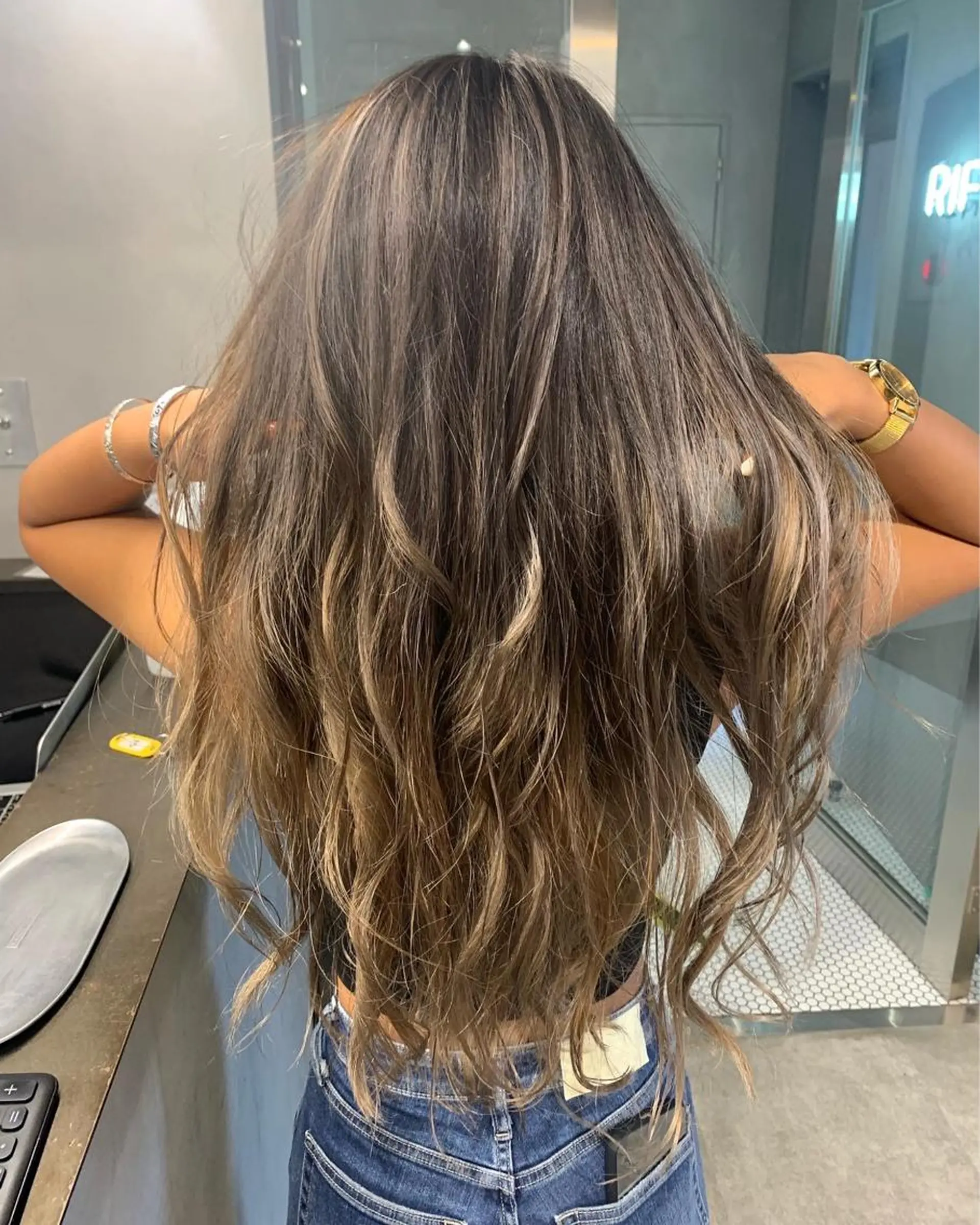 ロング カラー バレイヤージュ レイヤーカット カット ヘアカラー トリートメント 園田 将士のヘアスタイル