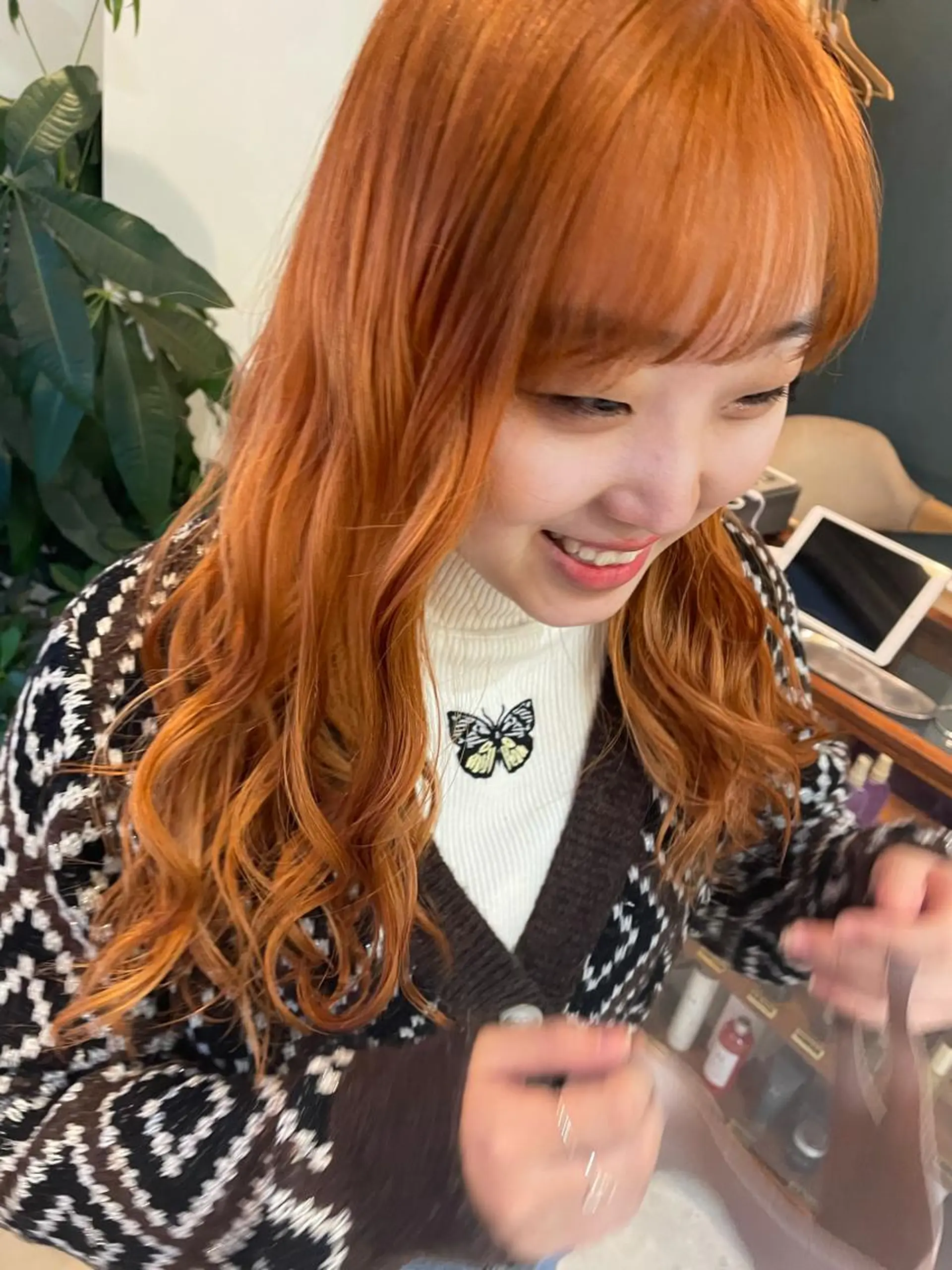 ロング カラー ブリーチ オレンジ ヘアカラー 中目黒🌼 🌼ハナのヘアスタイル