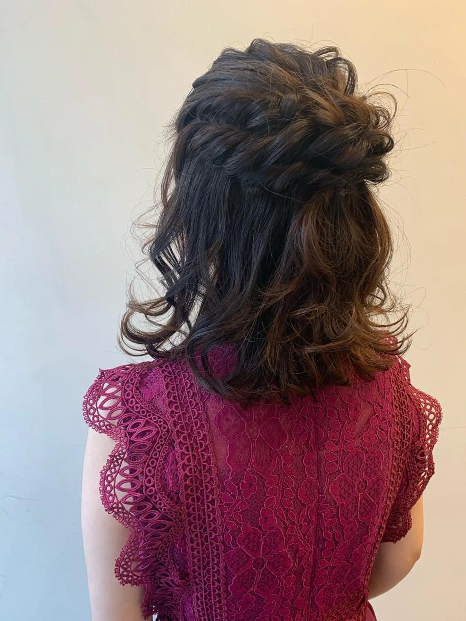 ミディアム カラー パーマ ヘアアレンジ ハーフアップ ヘアセット apish aoyama所属・武 愛子の眉毛・アイブロウイメージ