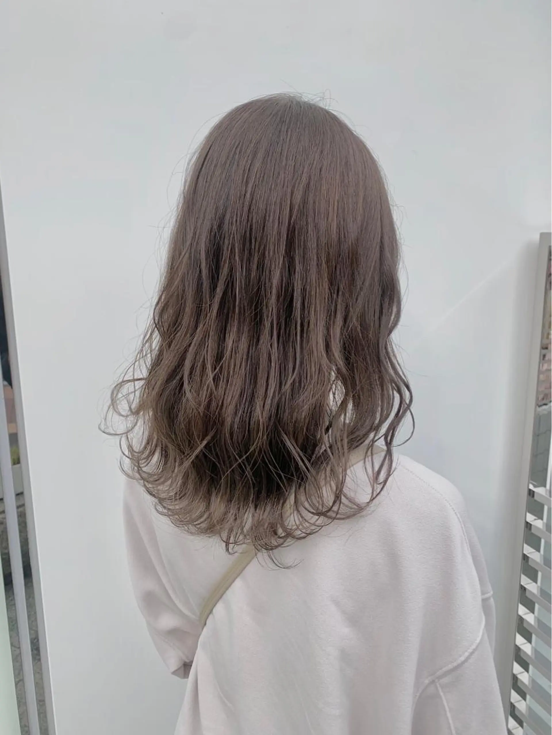 セミロング ハイライト 髪質改善 小顔カット トリートメント カット ヘアカラー Parve Mix/ 金森のヘアスタイル