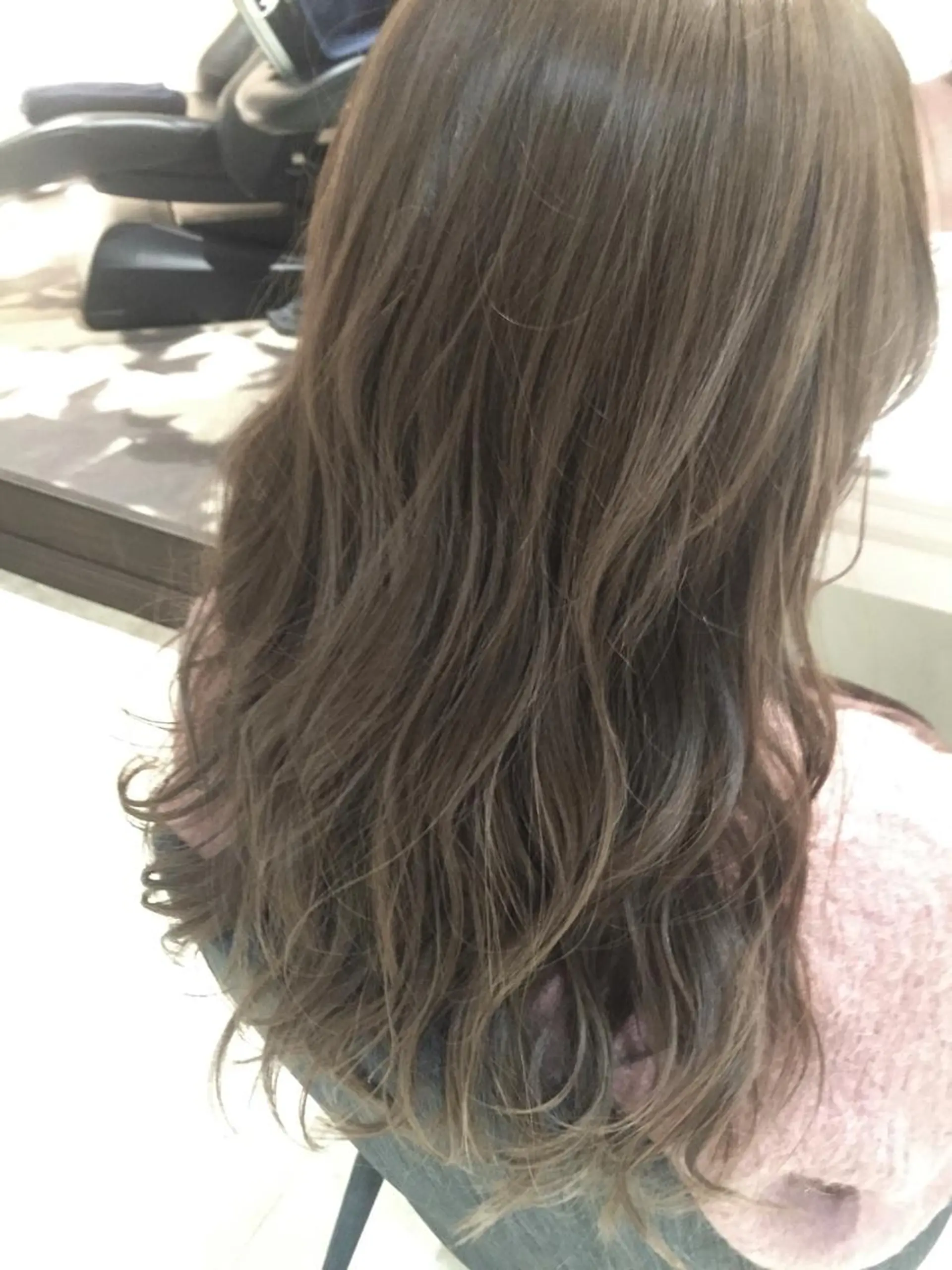 セミロング カラー グレージュ ミルクティーグレージュ ♥️ボブ韓国風ヘア ♥️久保田夢美のヘアスタイル