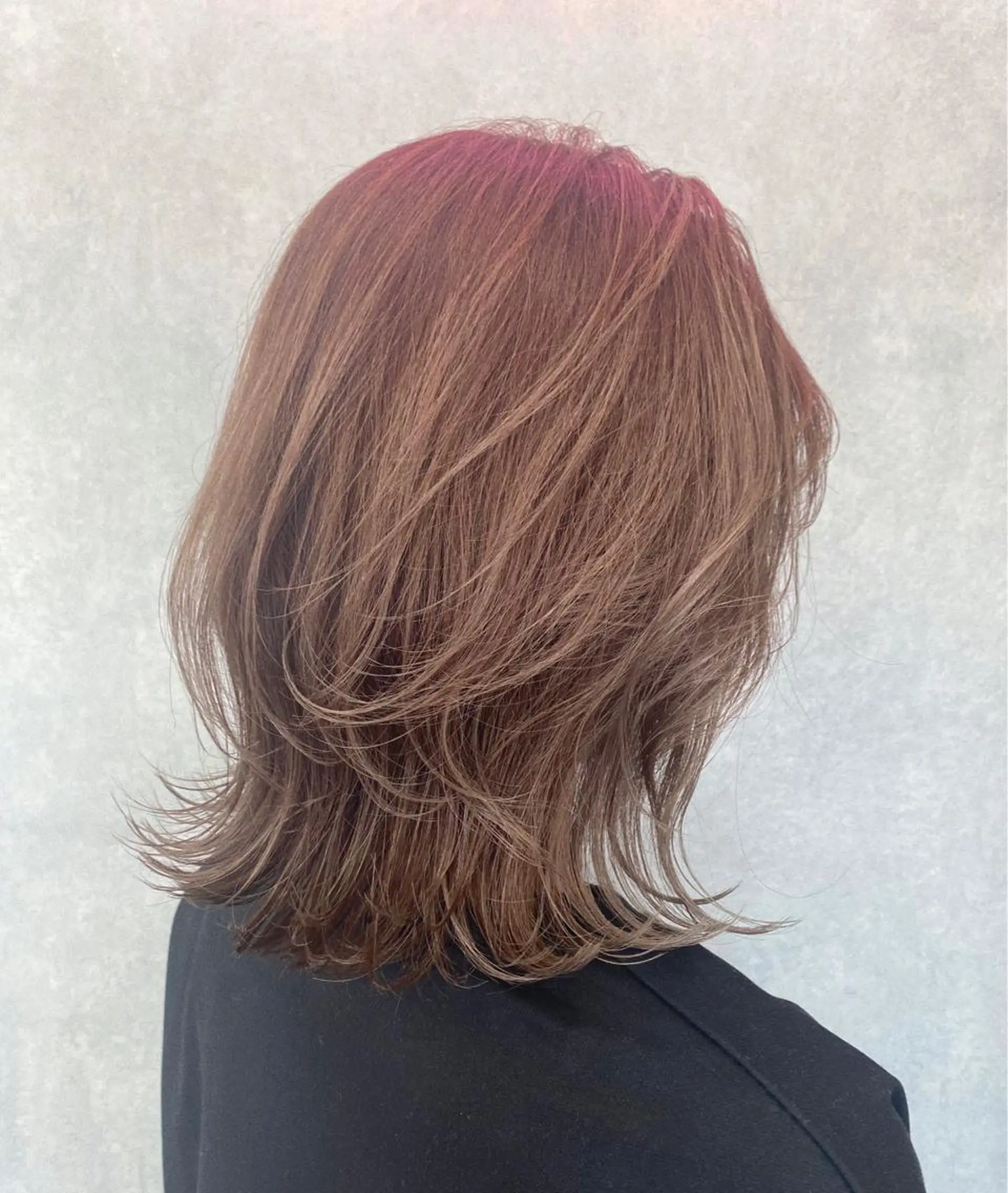 ミディアム カラー 🕶️佐藤 海李🐏のヘアスタイル