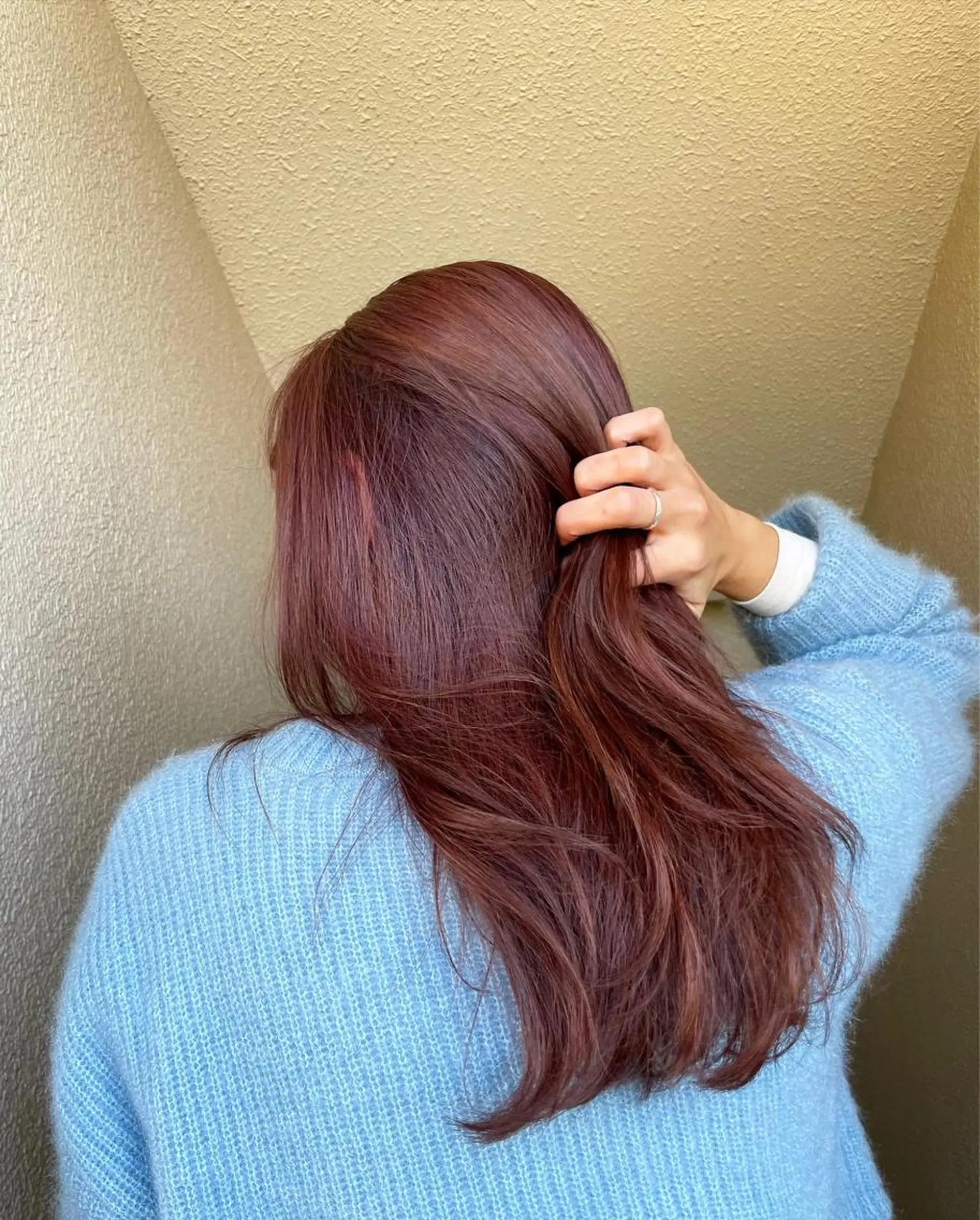 ロング ピンクブラウン 奥村 紘のヘアスタイル