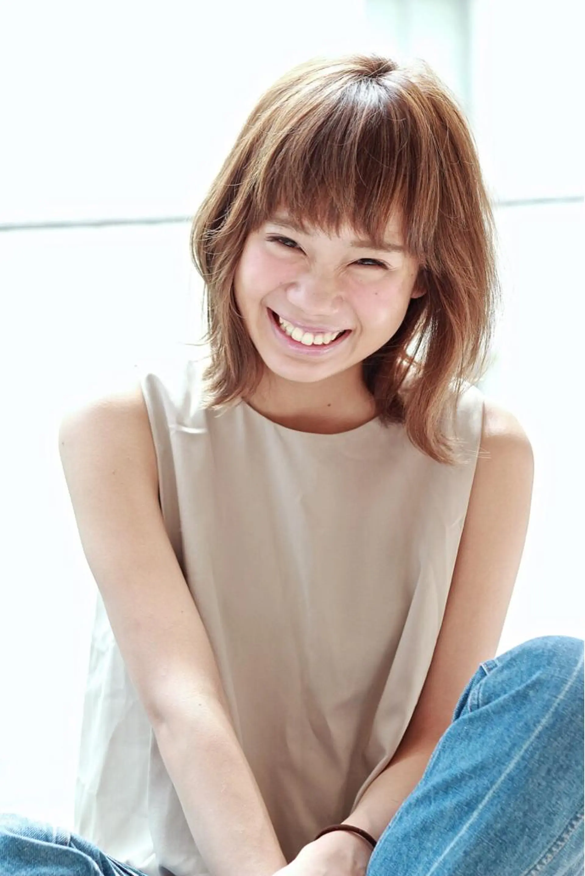 ミディアム neolive emのヘアスタイル