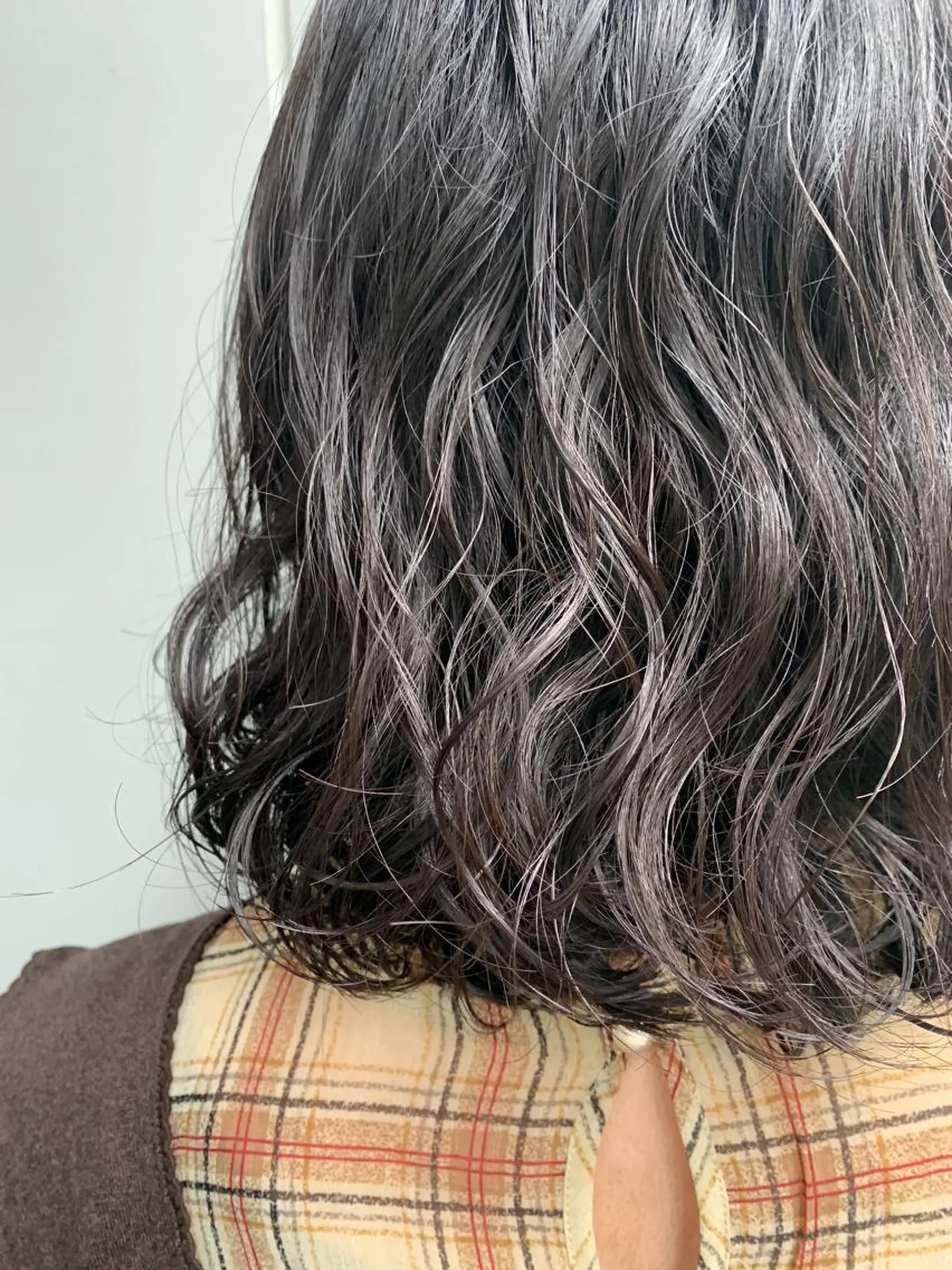 ミディアム カラー パーマ ainico.所属・明治神宮前 NANAMIのヘアスタイル