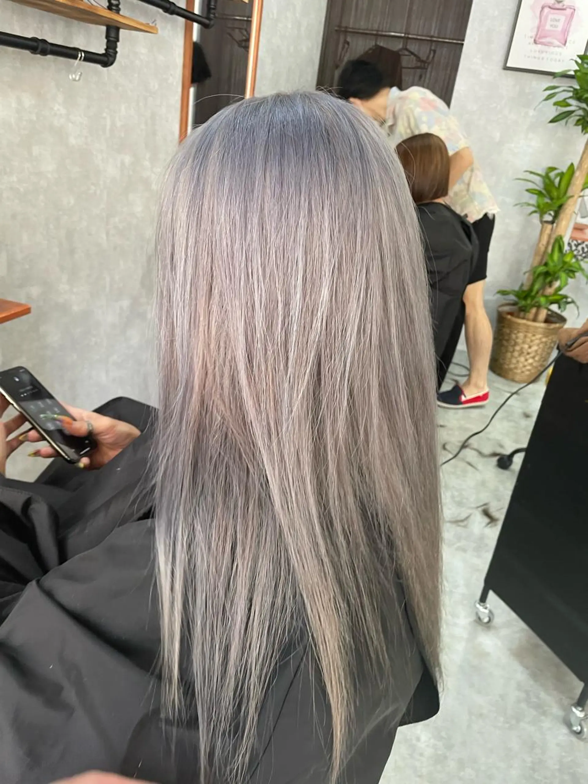 セミロング アッシュ 韓国風カラー ボブ ハイライト 韓国風ヘア ヘアカラー and K所属・and K 那覇小禄店のヘアスタイル