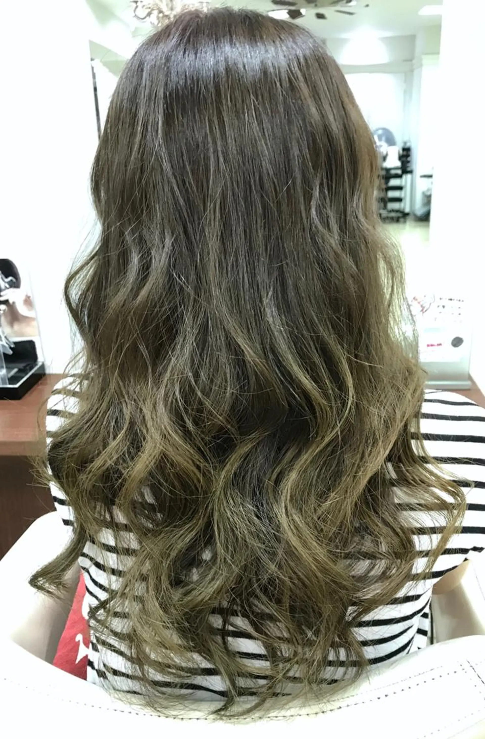 ロング カラー パーマ 齊藤 久恵のヘアスタイル