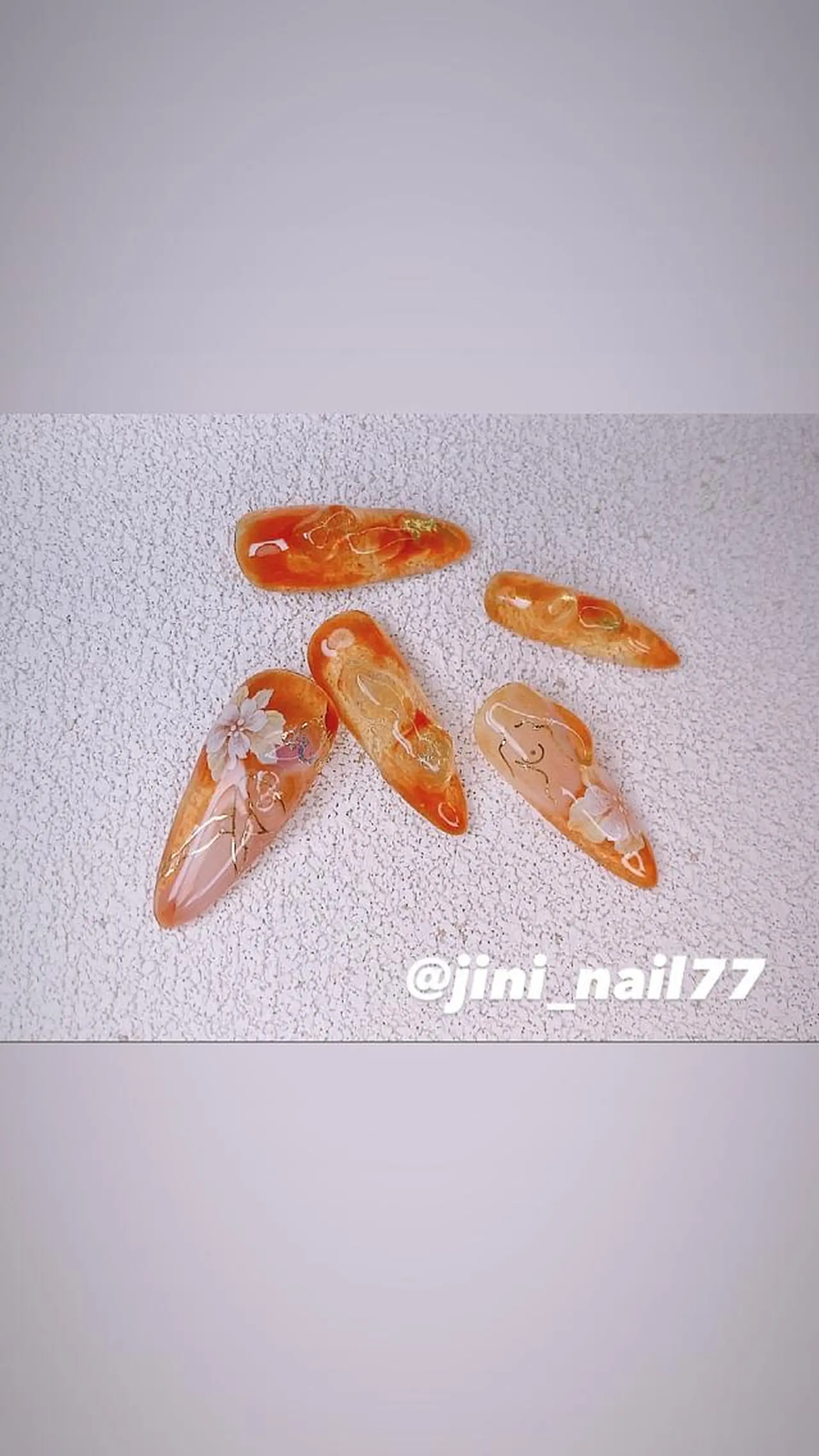 ネイル JINI NAIL所属・ジニ ネイルのネイルデザイン