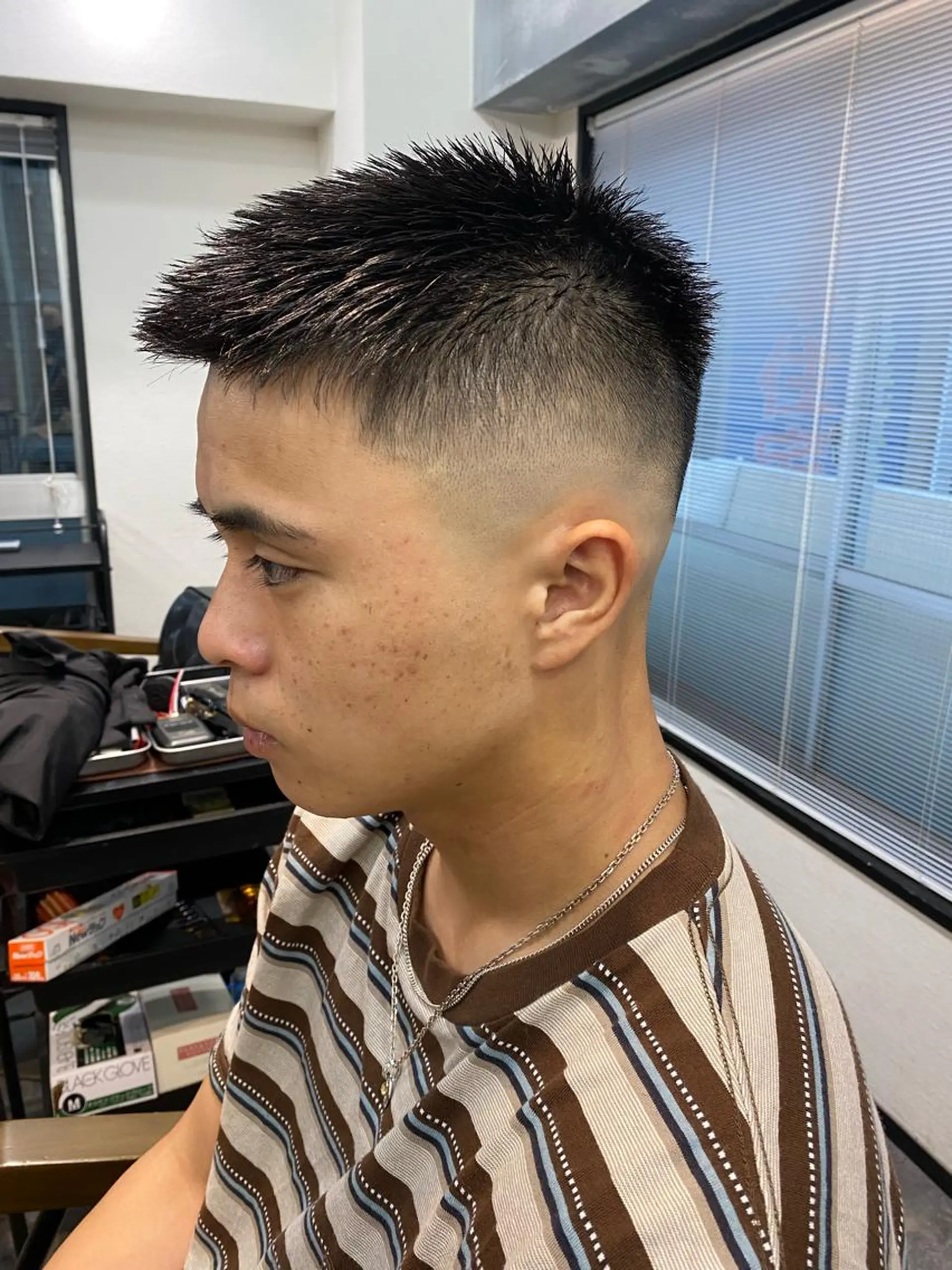 メンズ フェードカット スキンフェード ボブとパーマの達人 美容室難民の方は是非のヘアスタイル