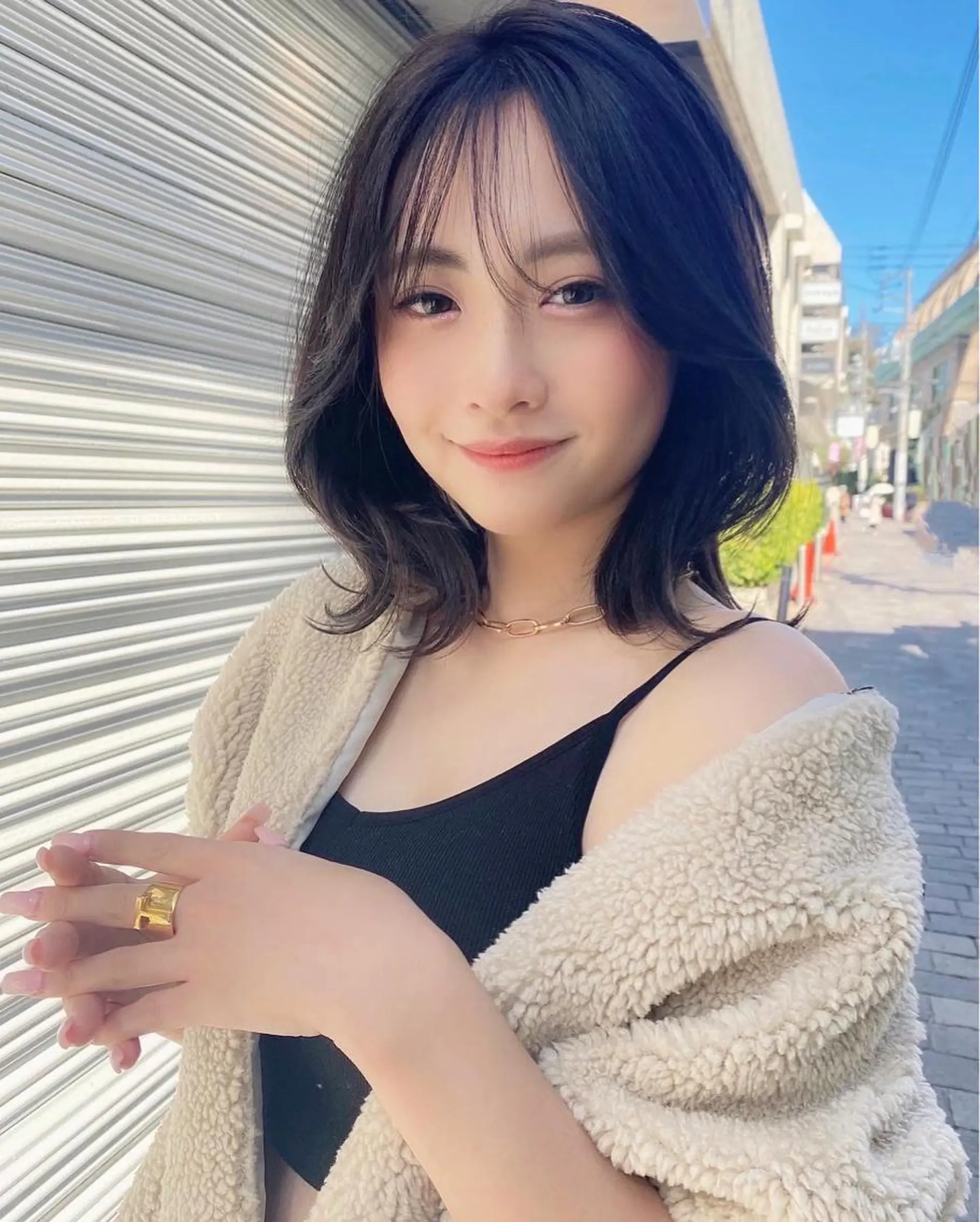 ミディアム 鎌倉 彩のヘアスタイル