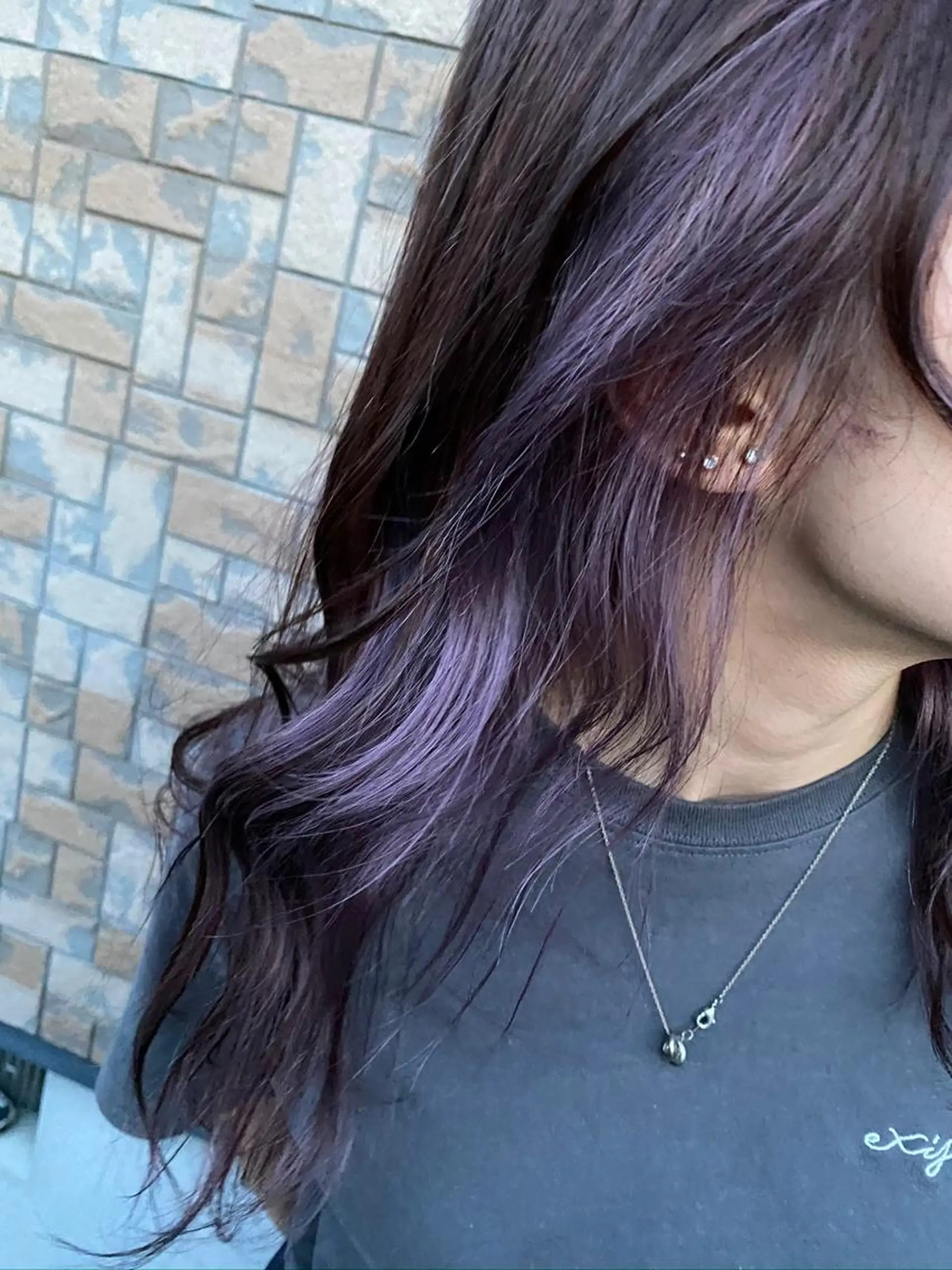 カラー インナーカラー ラベンダーカラー あべ しおりのヘアスタイル