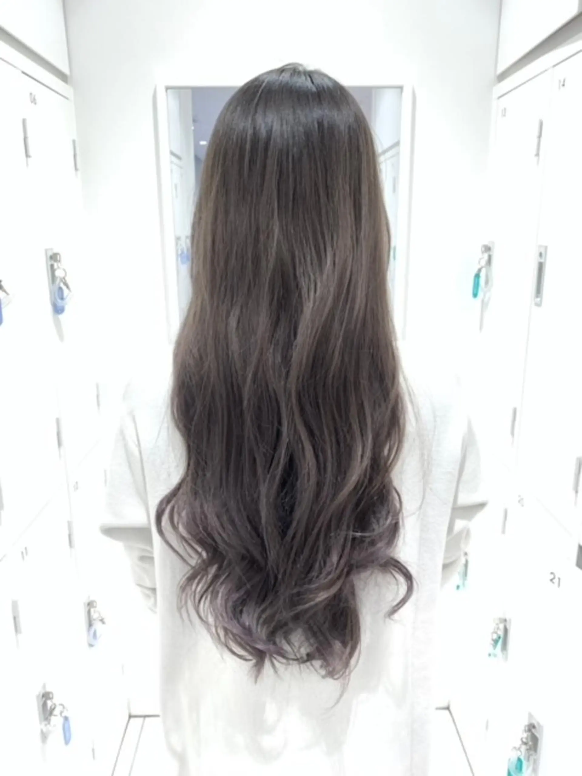 ロング カラー 齊藤 久恵のヘアスタイル